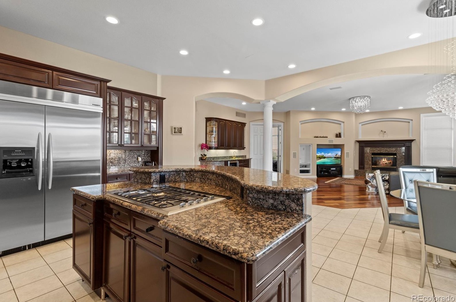 10019 Longview Dr, Littleton CO 80124-9750 exterior