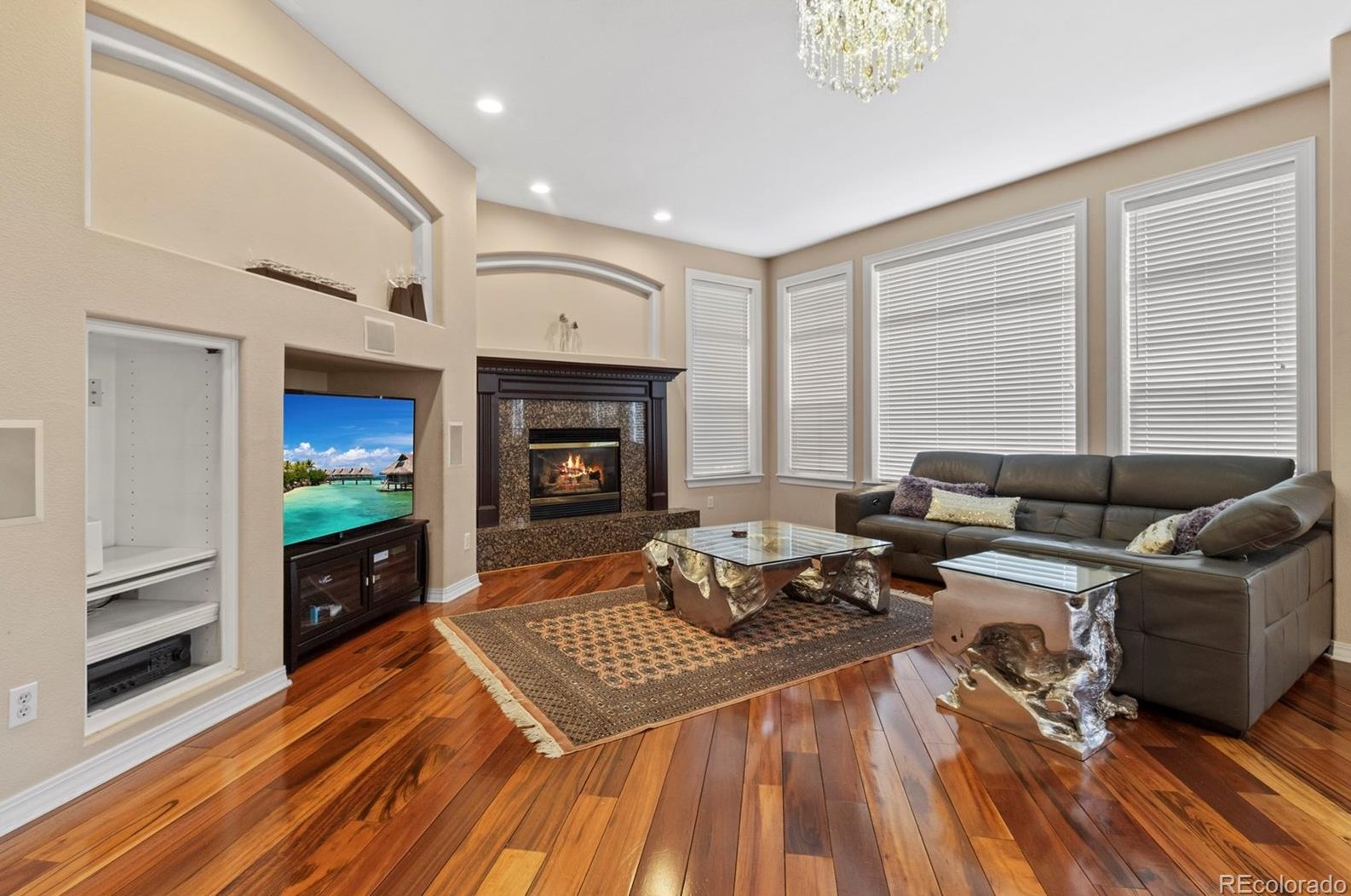 10019 Longview Dr, Littleton CO 80124-9750 exterior