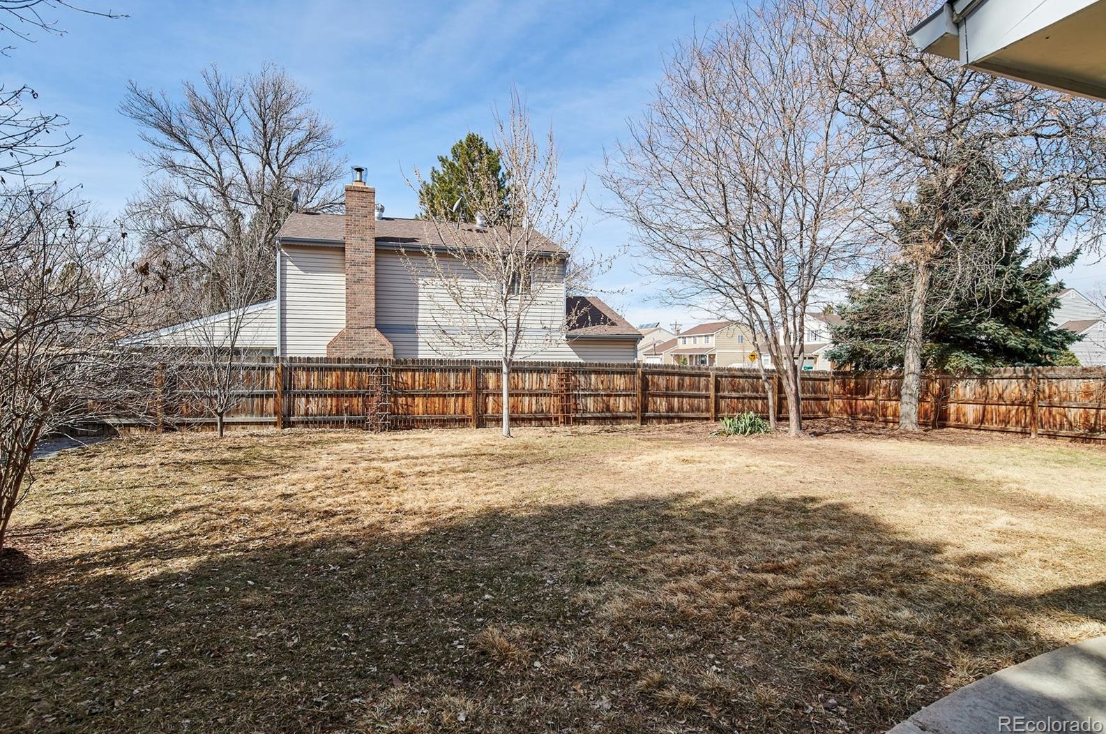 7501 Downing St, Littleton CO 80122-7106 exterior