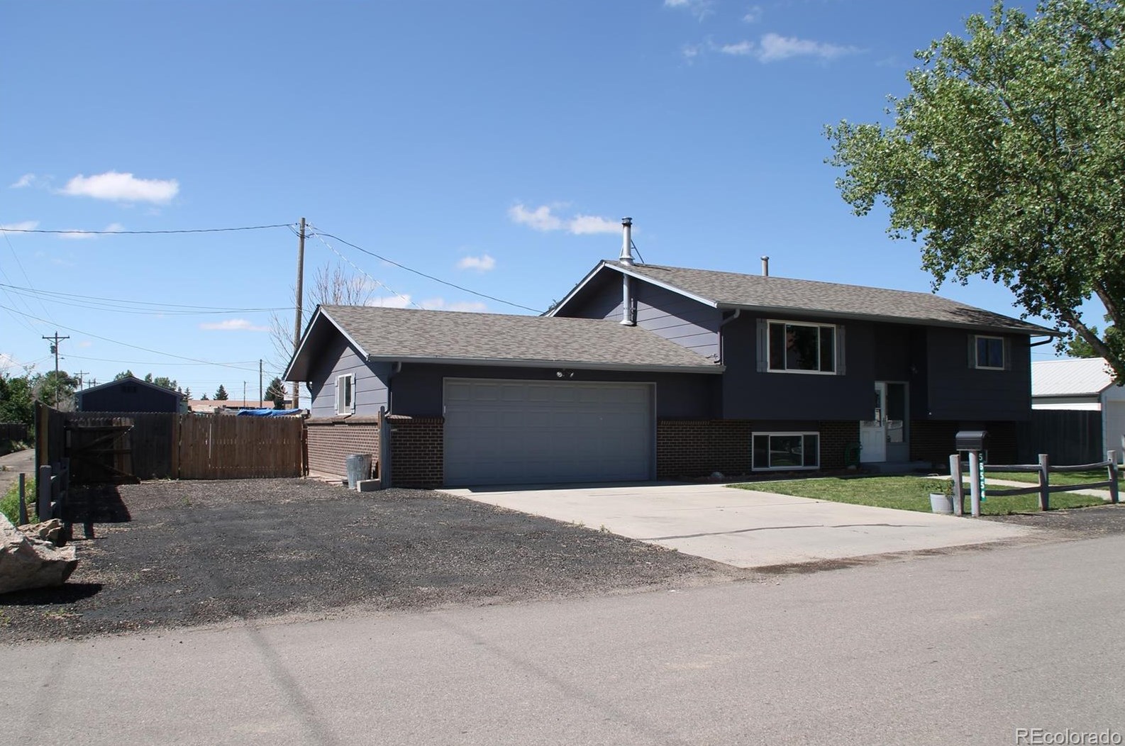 56554 Iowa Ave, Strasburg, CO 80136-7515