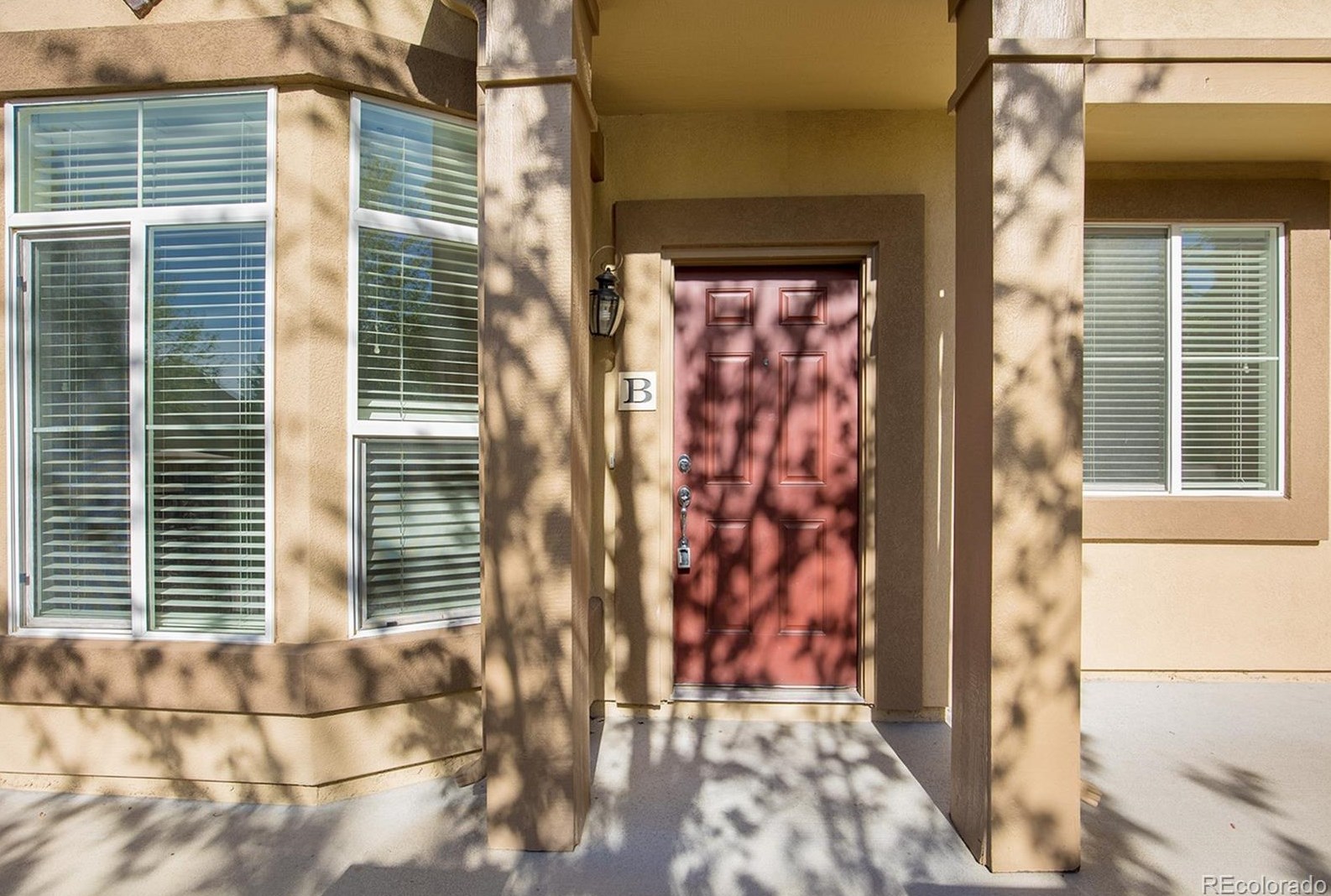 9534 Cedarhurst Ln, Littleton CO 80129-2564 exterior