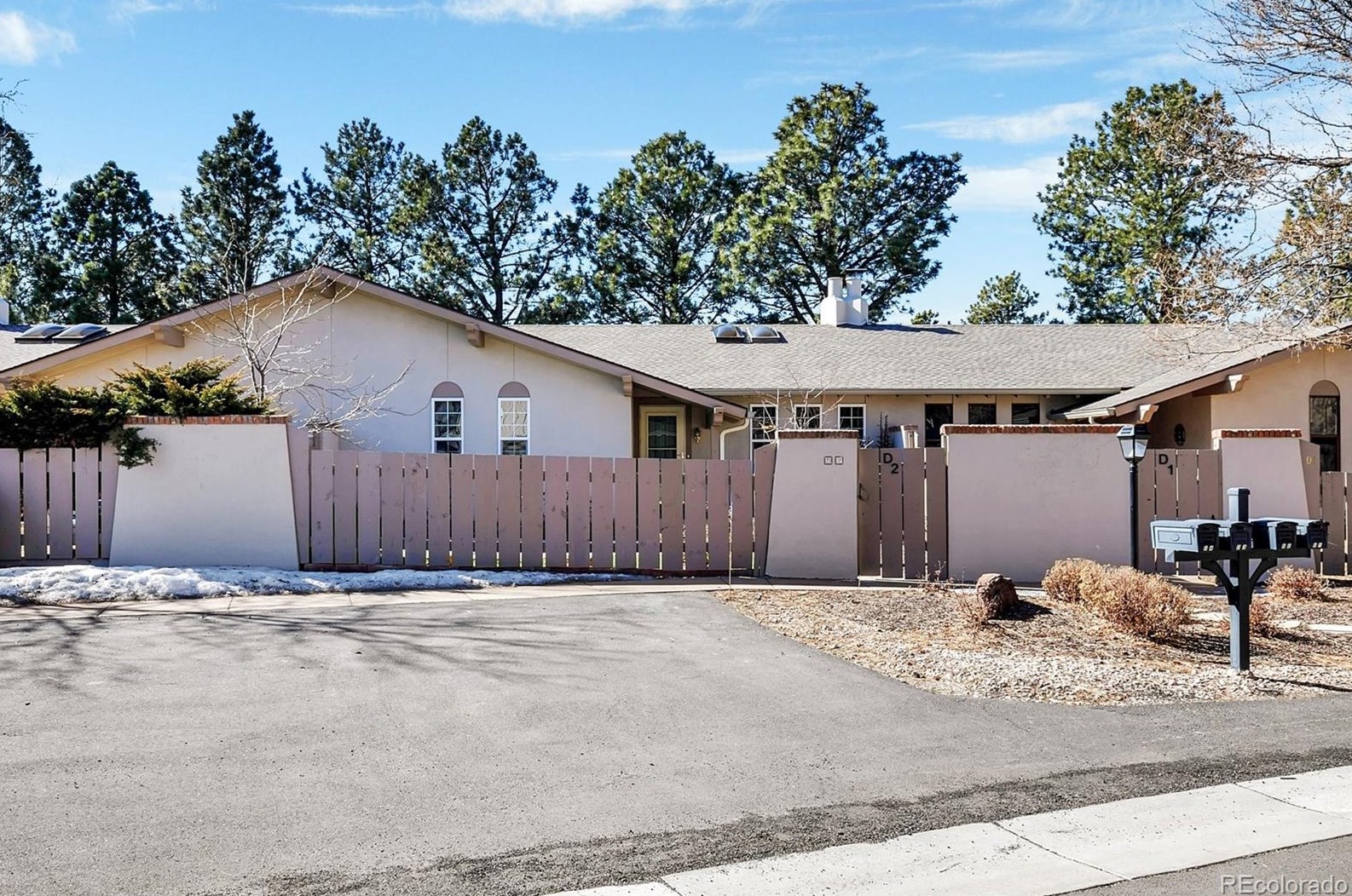 5212 Kissing Camels Dr, Colorado Springs, CO 80904-1078