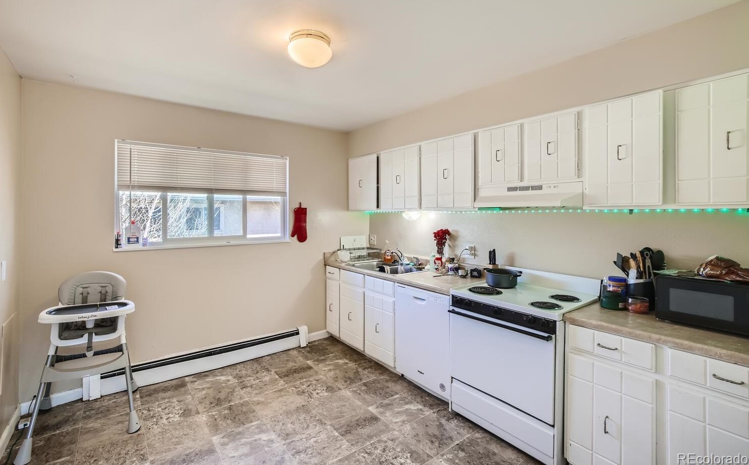 315 Vehr Dr, Colorado Springs, CO 80916-1354