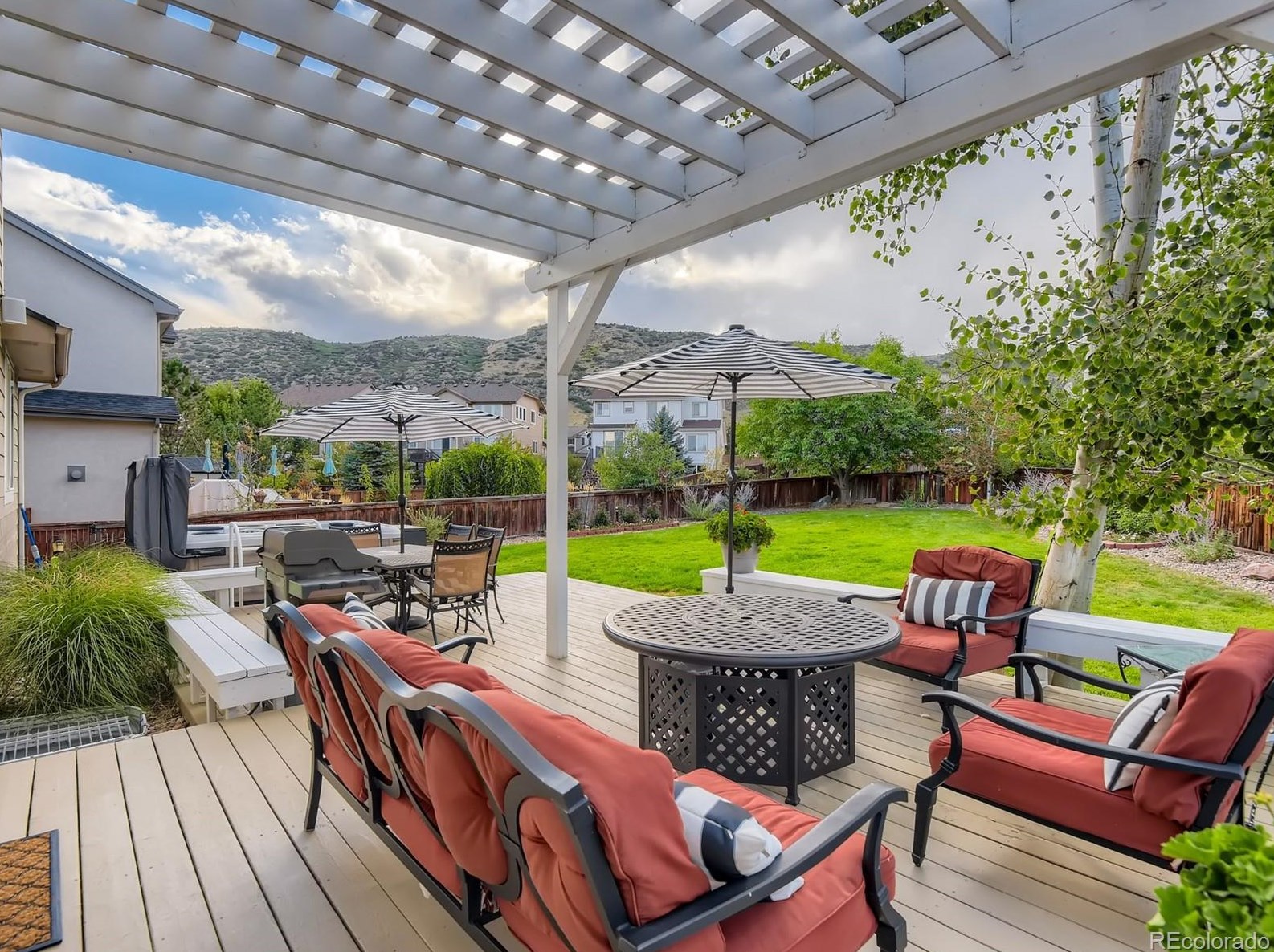 9649 Jellison Way, Littleton CO 80123-1181 exterior