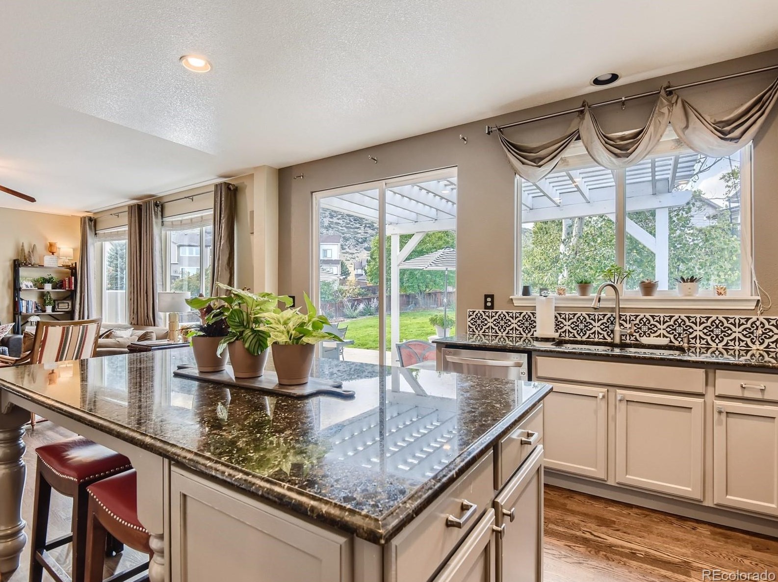 9649 Jellison Way, Littleton CO 80123-1181 exterior