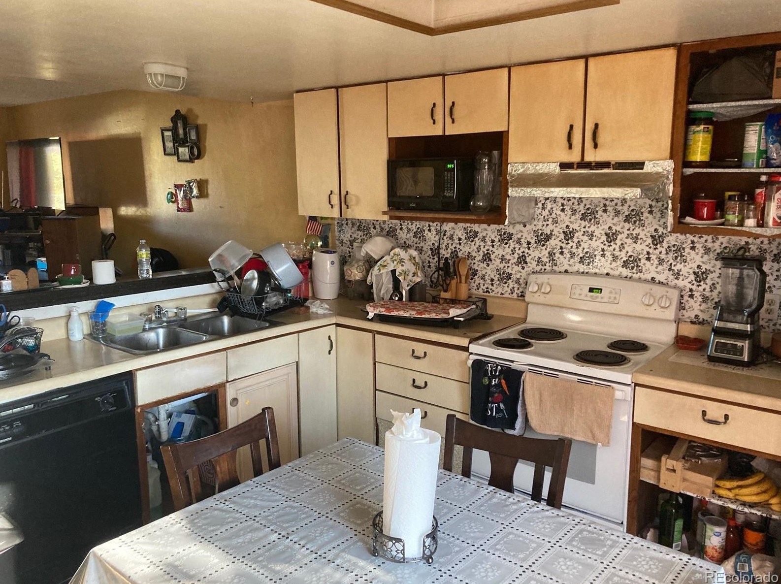 1781 Shenandoah Dr, Colorado Springs, CO 80910-1968