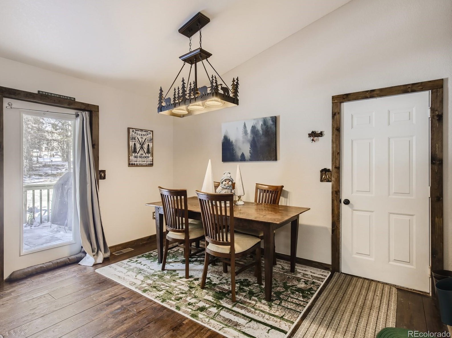 527 Karlann Dr, Arvada CO  80422-4044 exterior