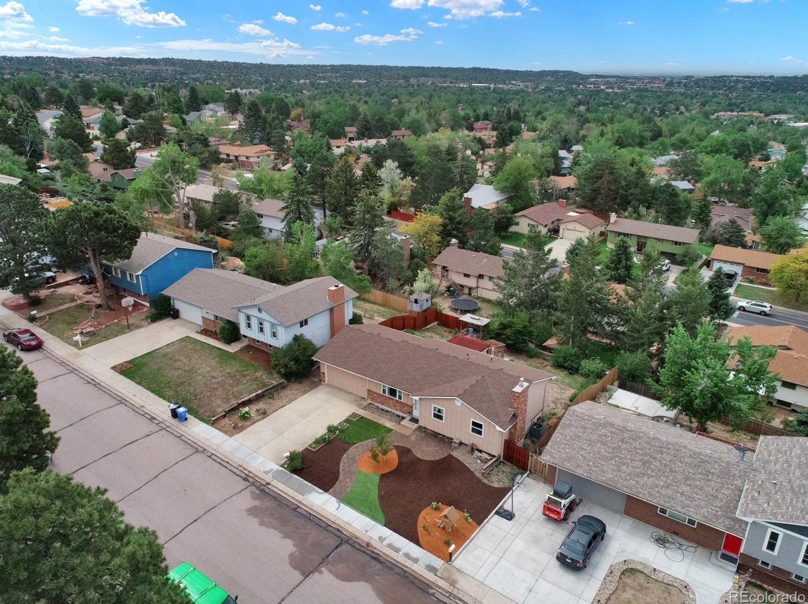 3155 Cortina Dr, Colorado Springs, CO 80918-1807