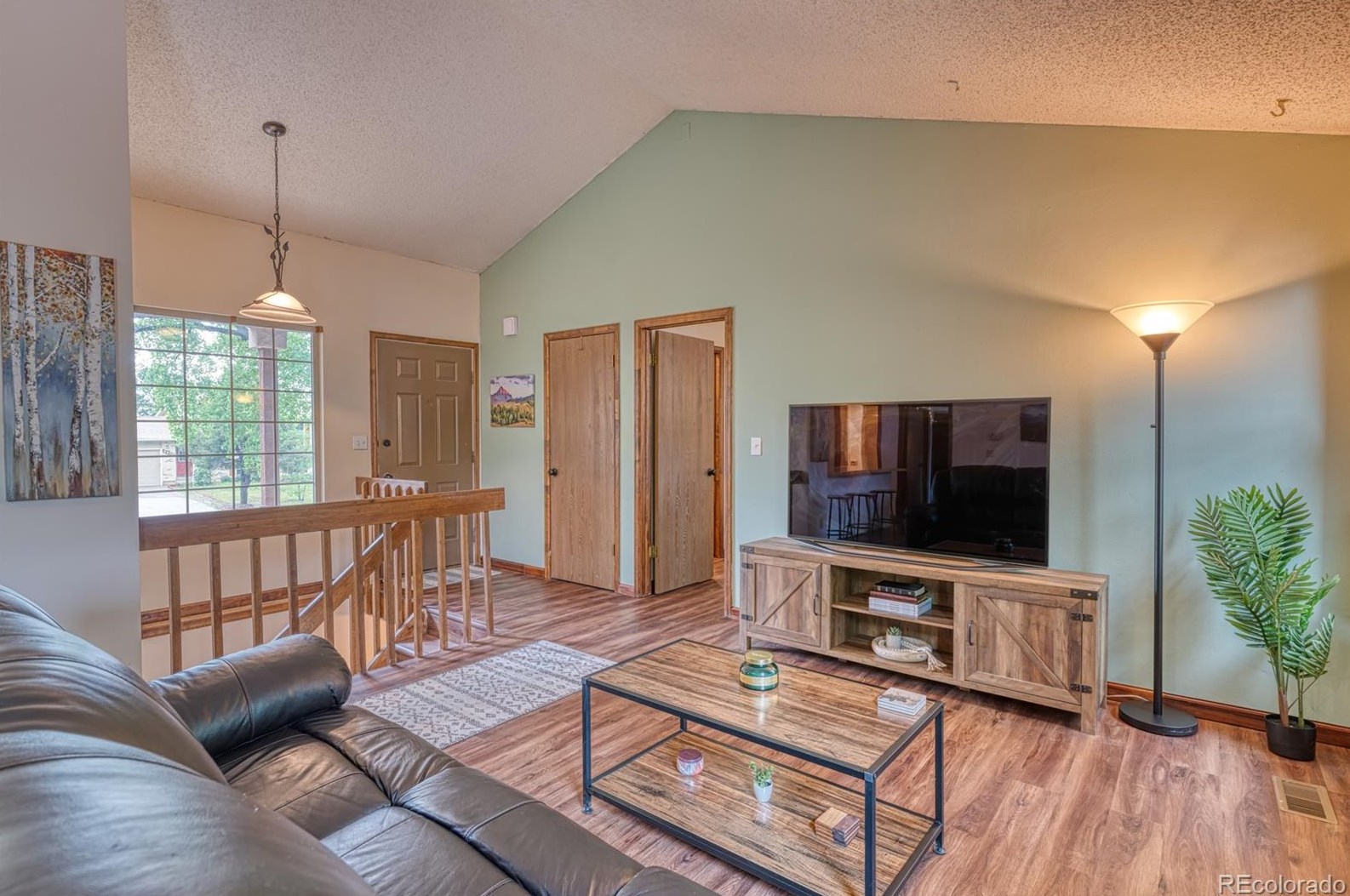 6661 Bugle Dr, Colorado Springs CO 80918-1691 exterior