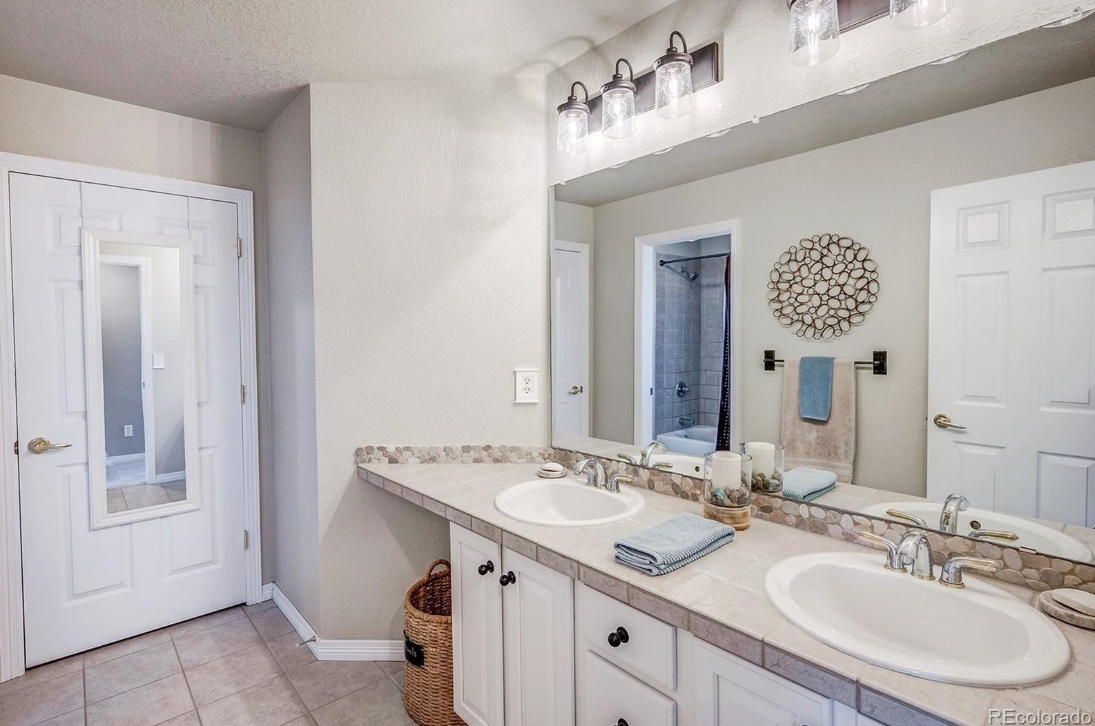 10257 Pennington Ln, Littleton CO exterior