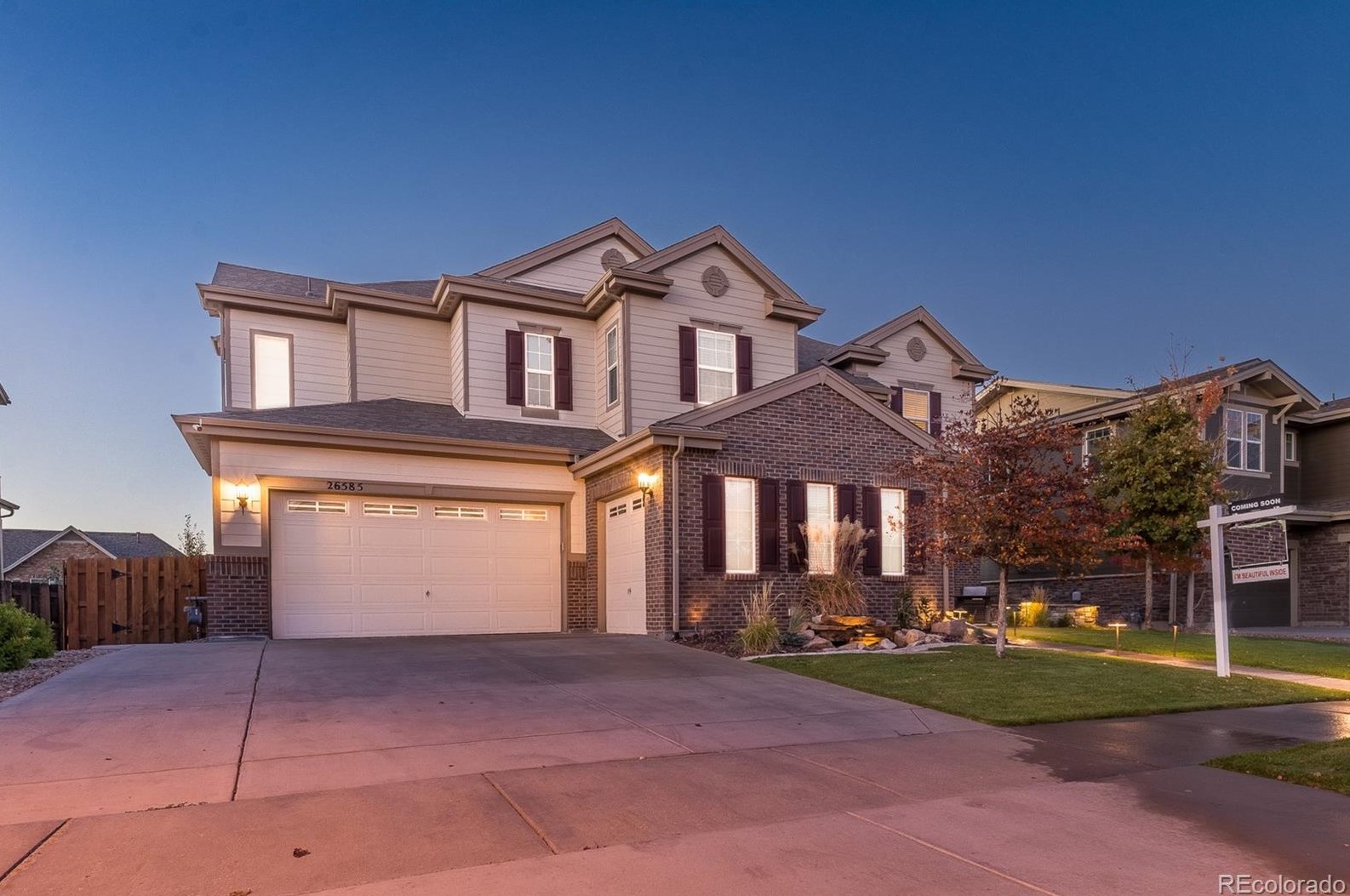 26585 Peakview Dr, Aurora CO 80016-6110 exterior