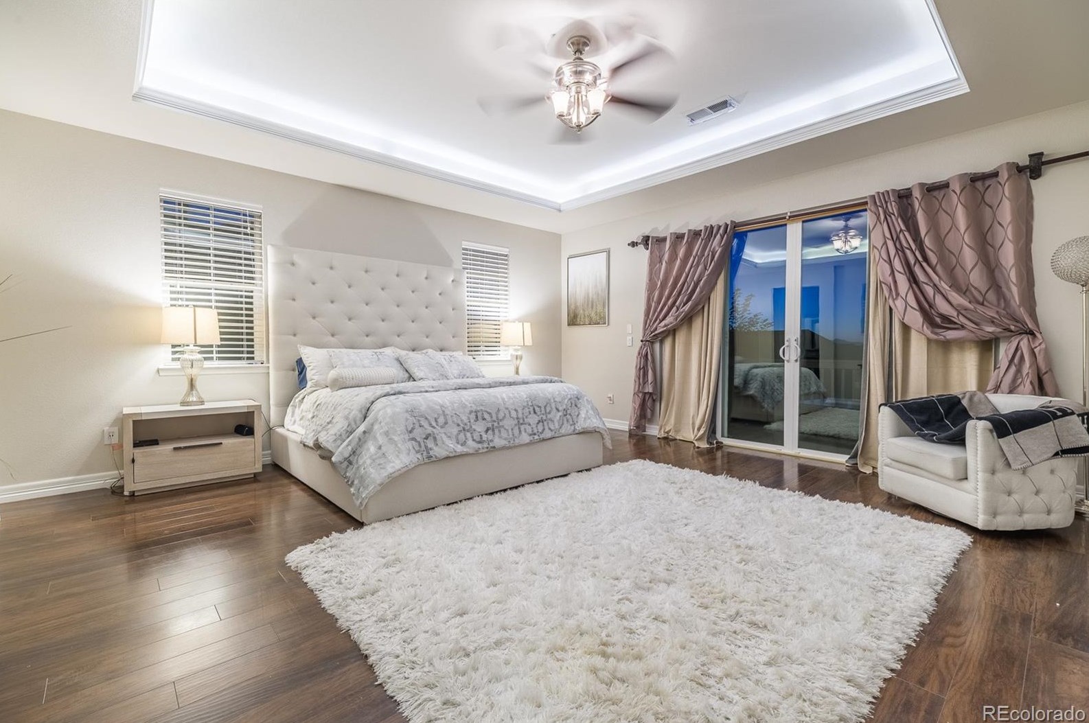 26585 Peakview Dr, Aurora CO 80016-6110 exterior