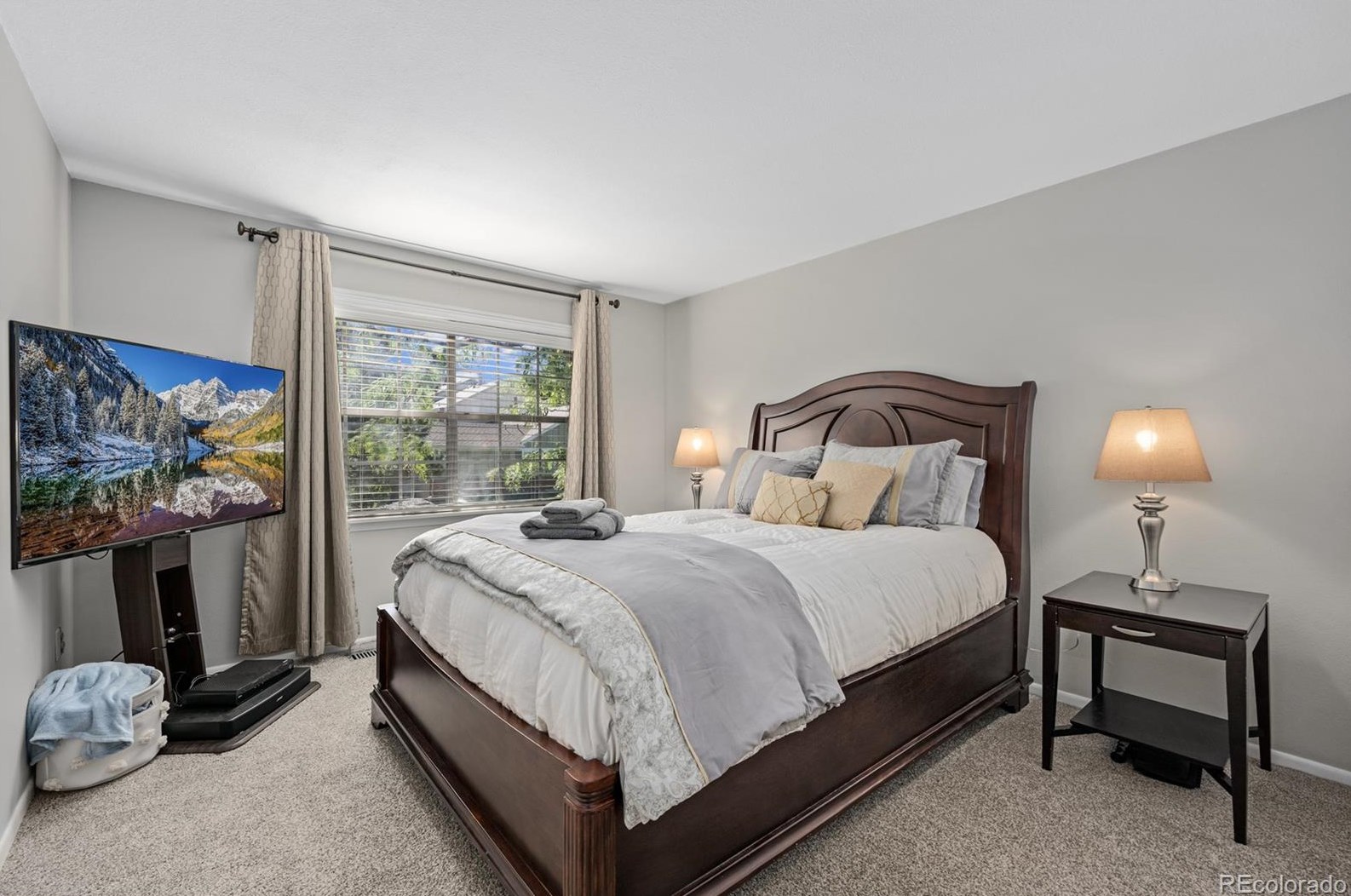 7079 Knolls Way, Littleton CO 80122-1750 exterior