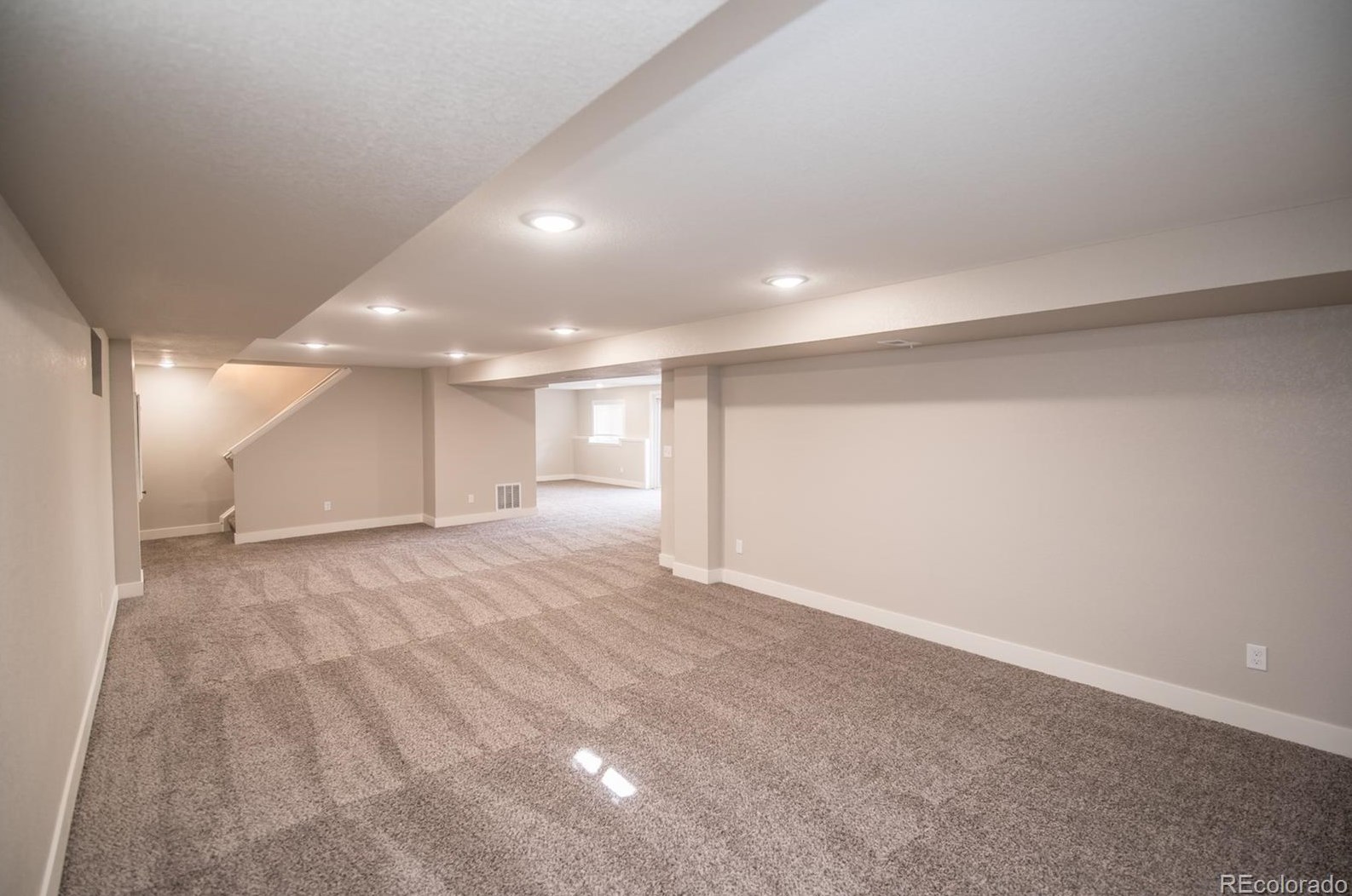 10233 Powers Ave, Littleton CO 80127-1814 exterior