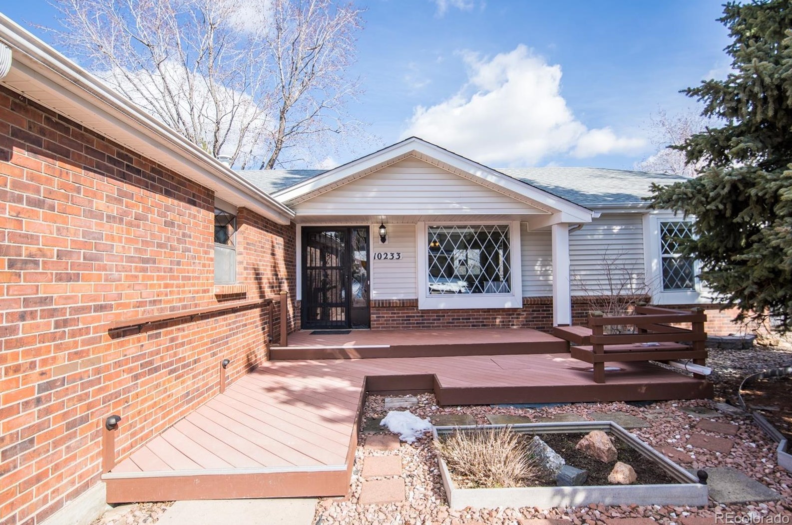 10233 Powers Ave, Littleton, CO 80127-1814