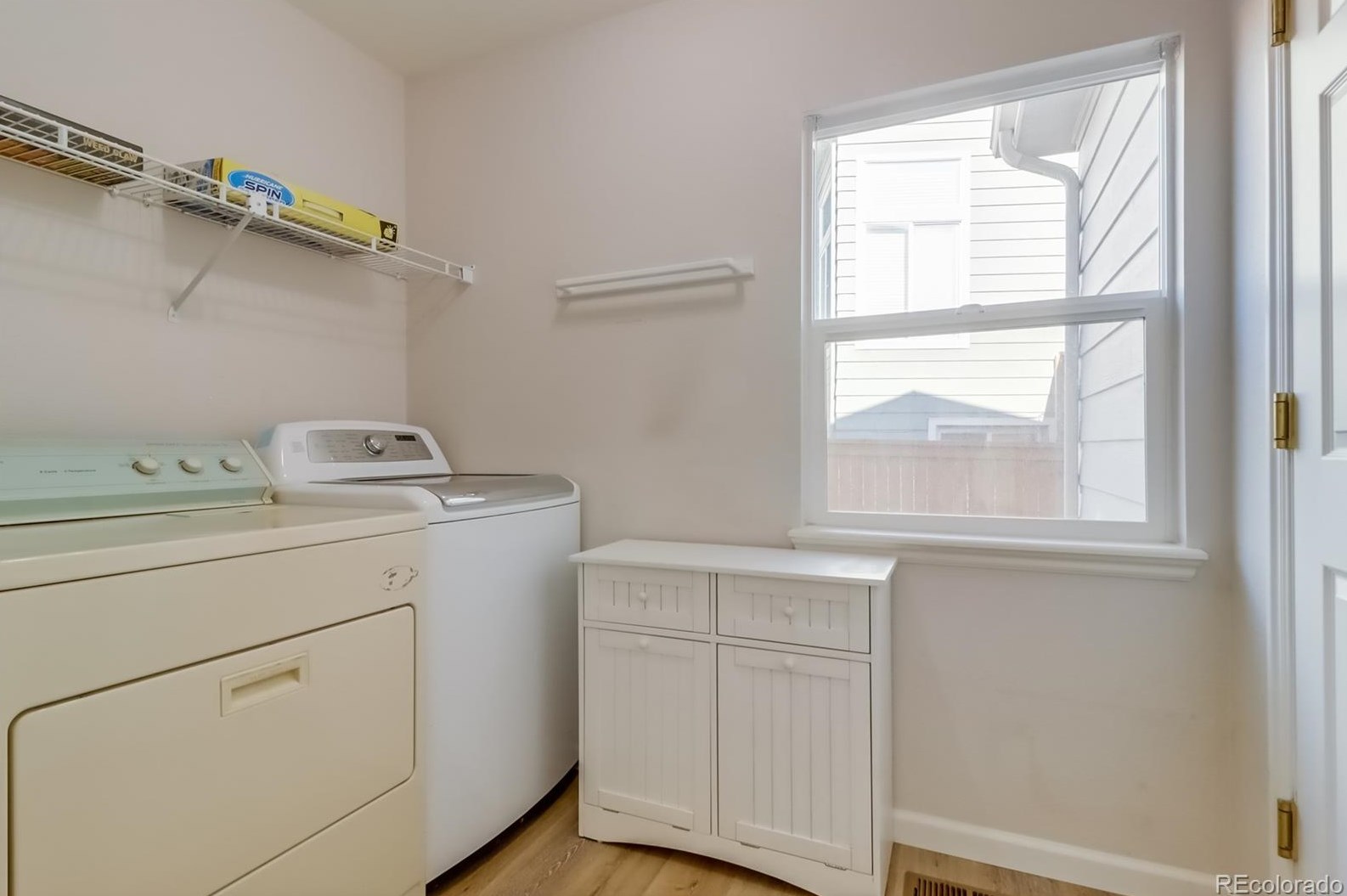 9467 Wolfe Dr, Littleton CO 80129-5764 exterior