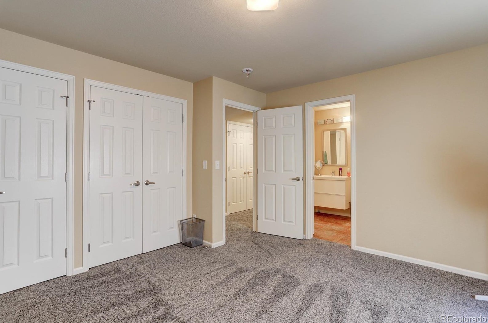 8982 Meadow Hill Cir, Littleton CO 80124-5430 exterior