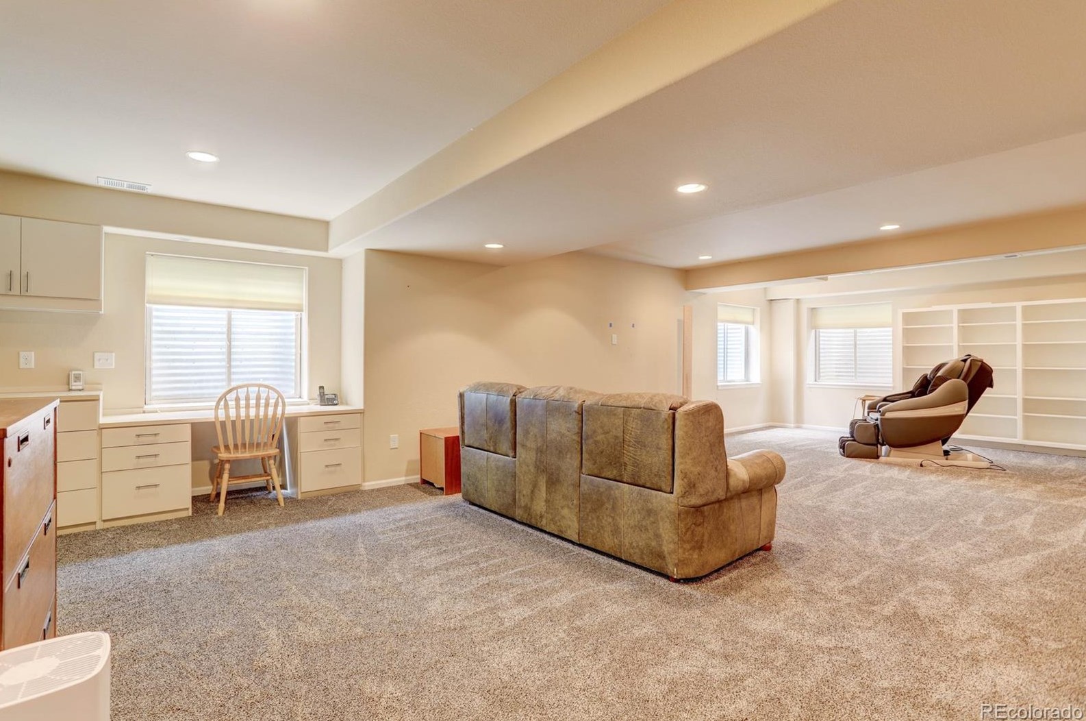 8982 Meadow Hill Cir, Littleton CO 80124-5430 exterior