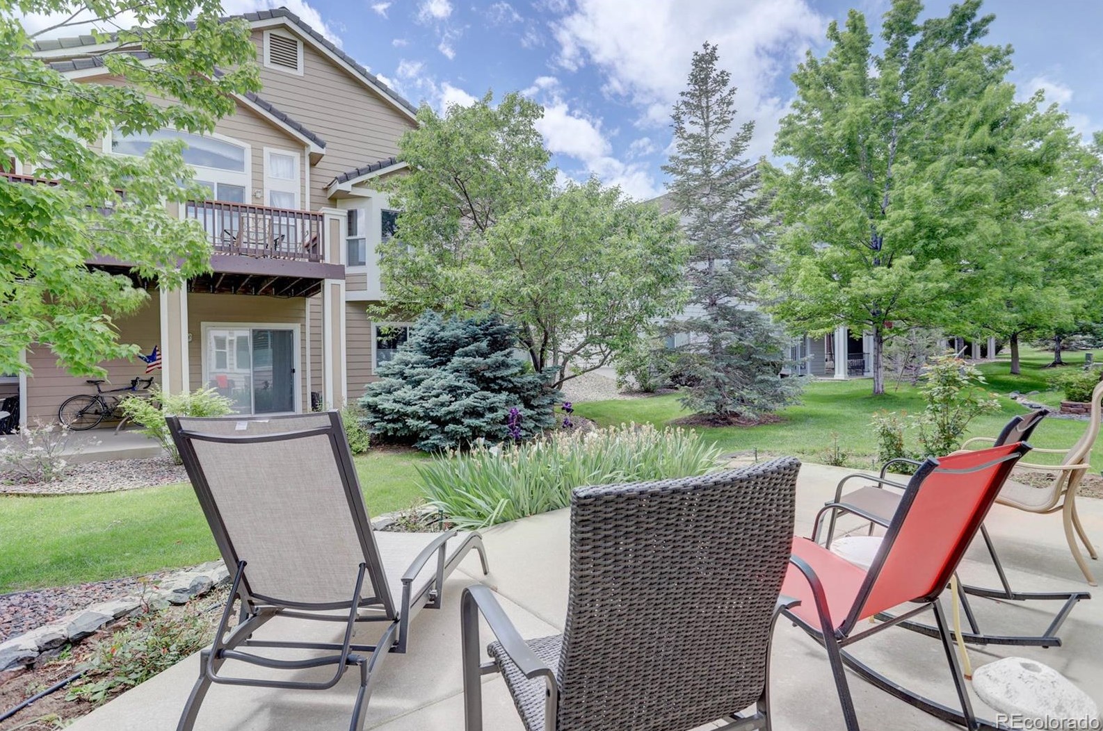 8982 Meadow Hill Cir, Littleton CO 80124-5430 exterior