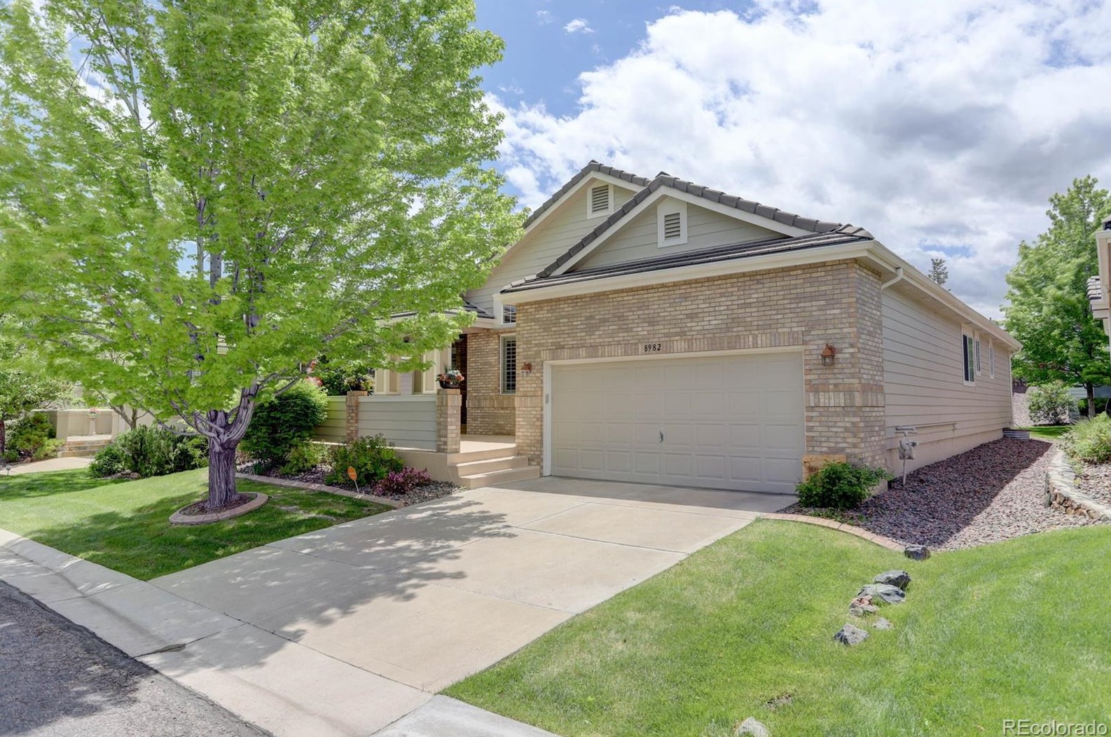 8982 Meadow Hill Cir, Littleton, CO 80124-5430