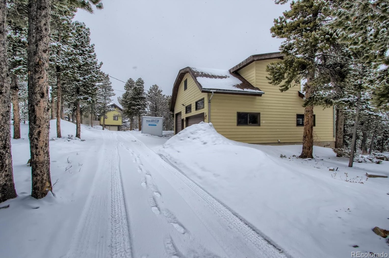 485 Feldspar Rd, Arvada, CO 80422-4151
