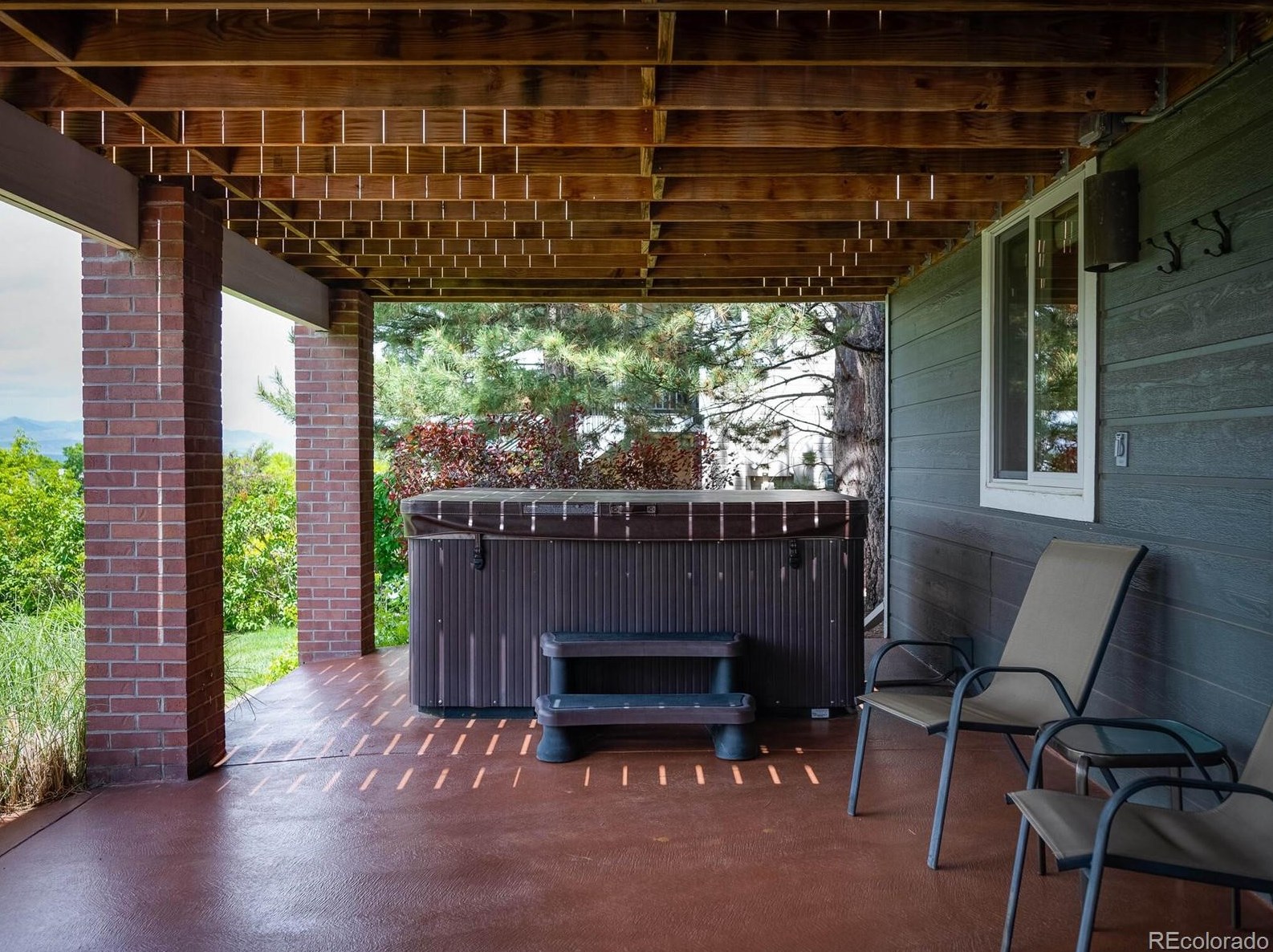 9847 Isabel Ct, Littleton CO exterior