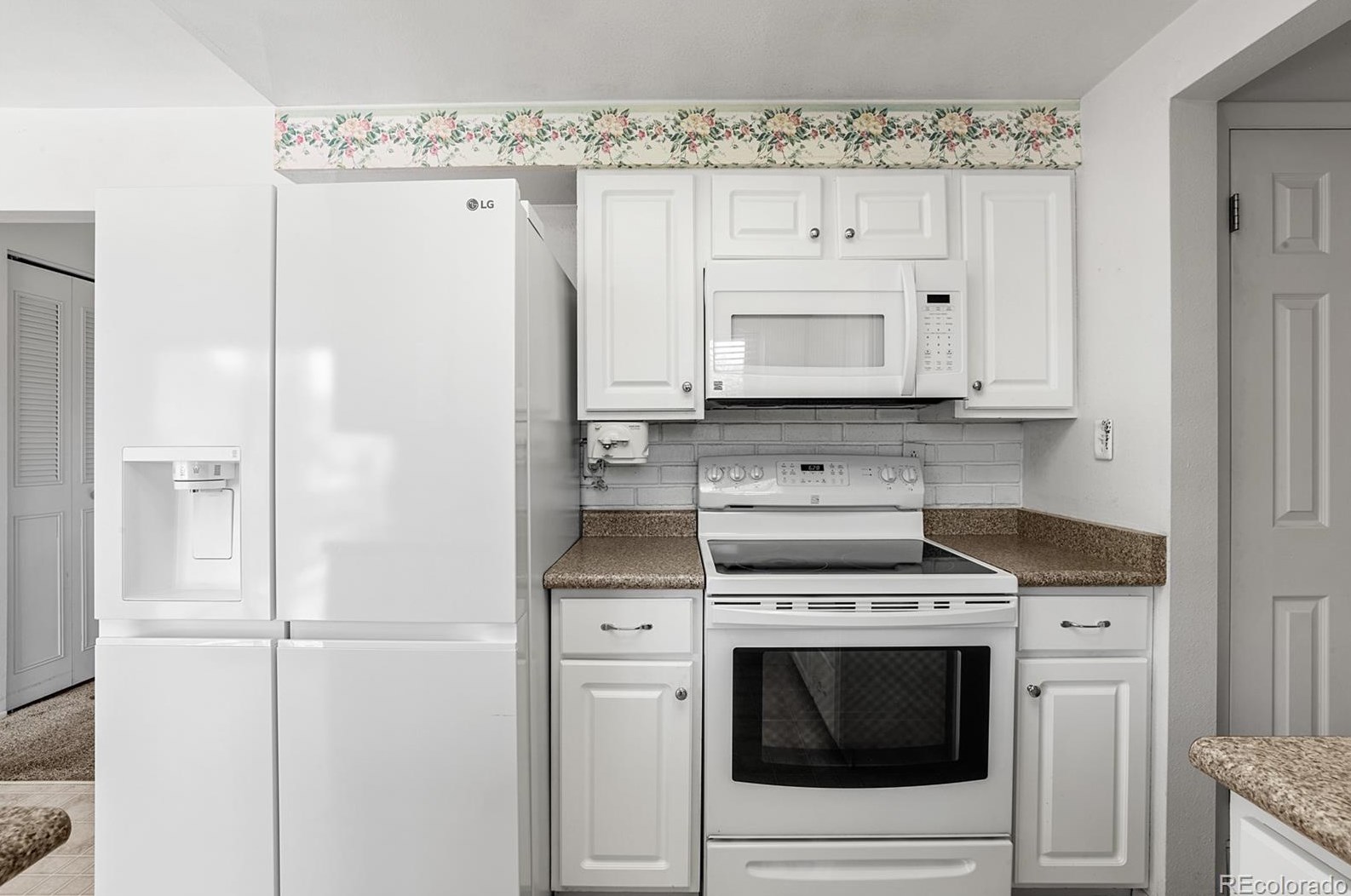 1595 Luna Vis St, Colorado Springs CO 80911-2429 exterior