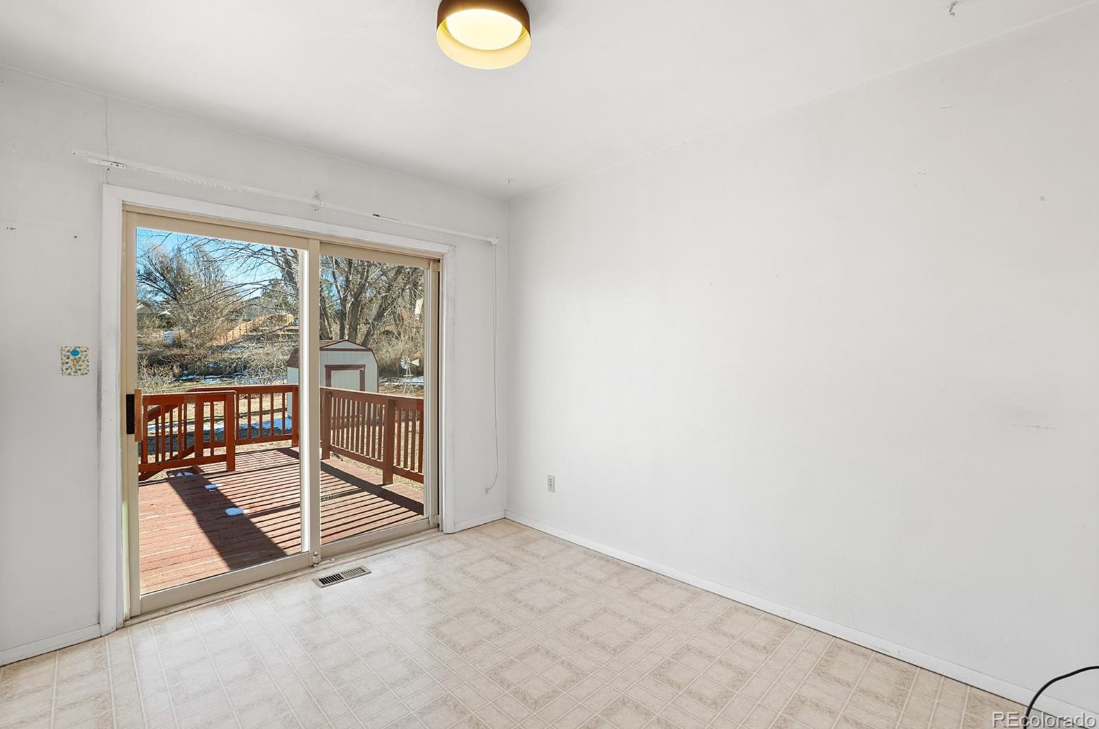 1595 Luna Vis St, Colorado Springs CO 80911-2429 exterior