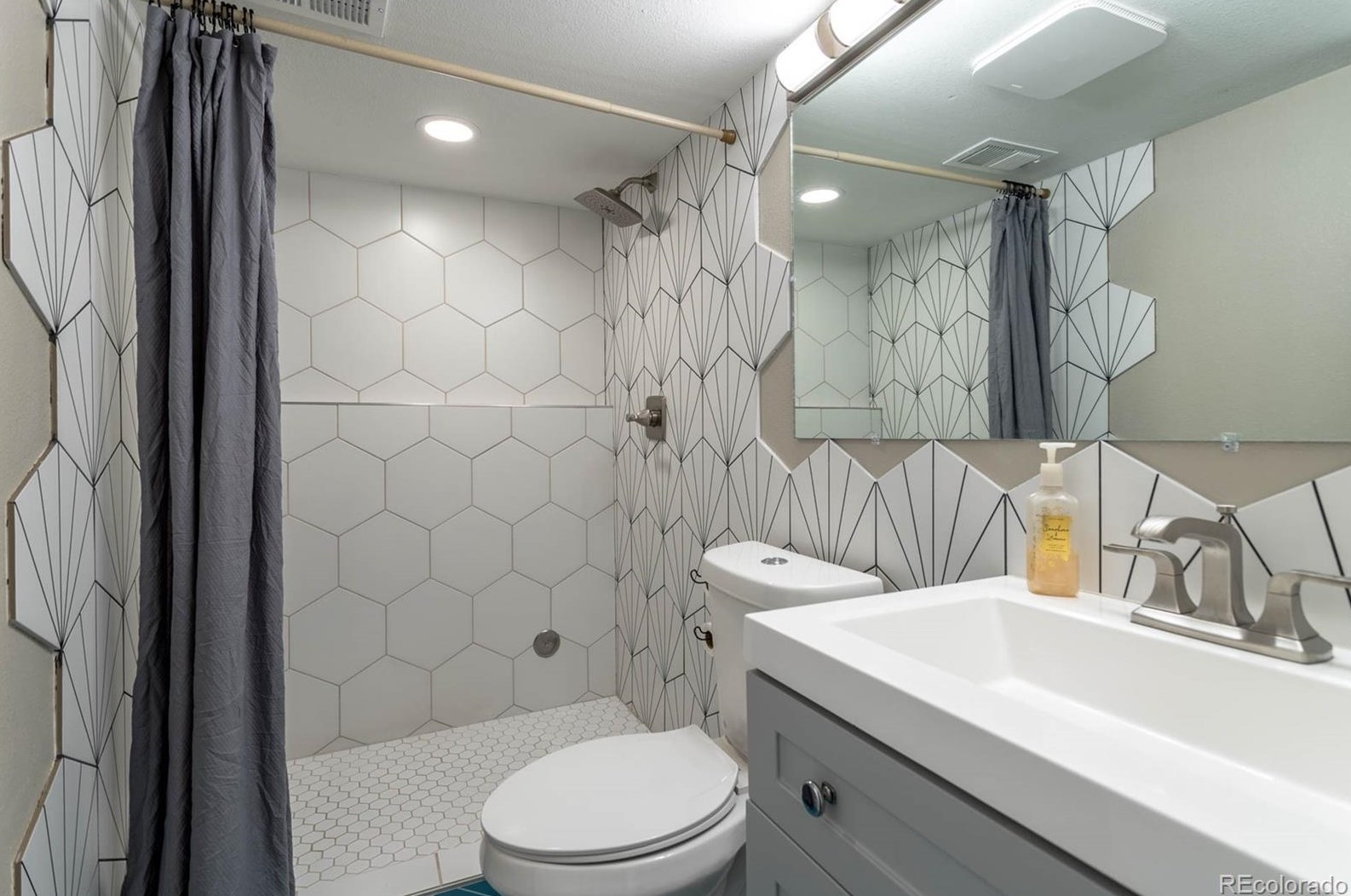 5018 Apache Crk Rd, Castle Rock CO 80109-8463 exterior