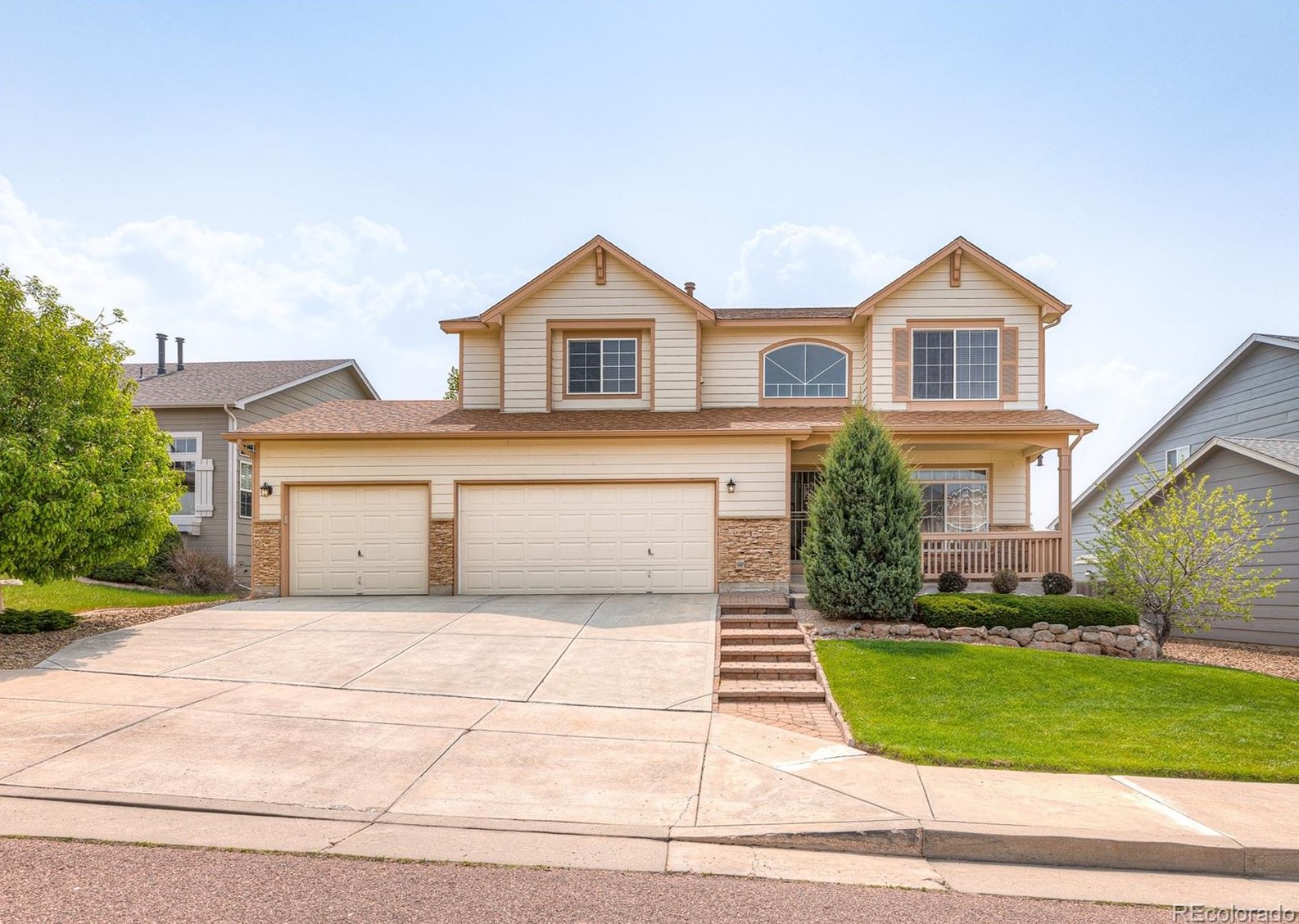 9247 Wolf Pack Ter, Colorado Springs, CO 80920-7675