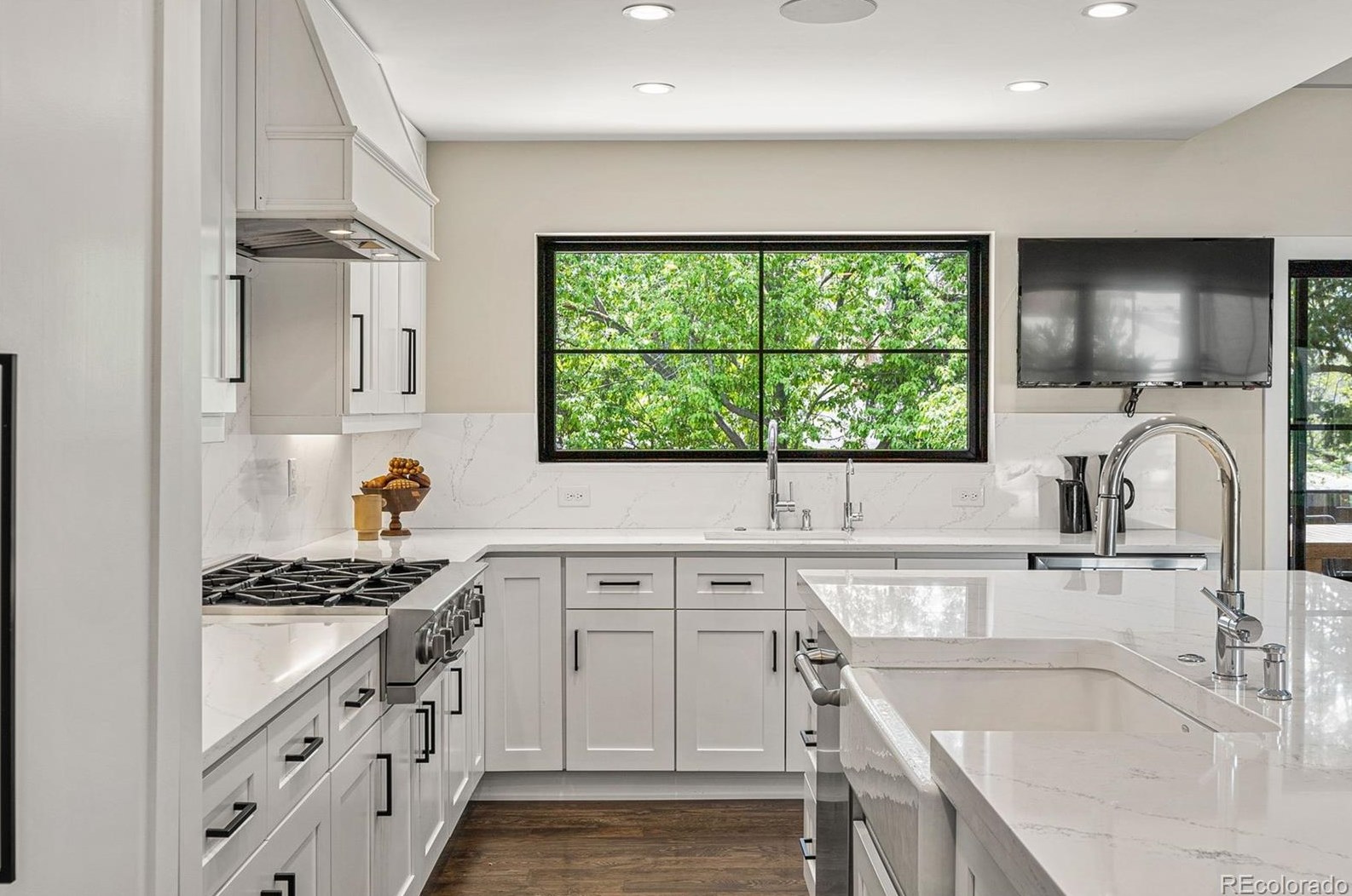 6185 Columbine Way, Littleton CO 80121-2805 exterior