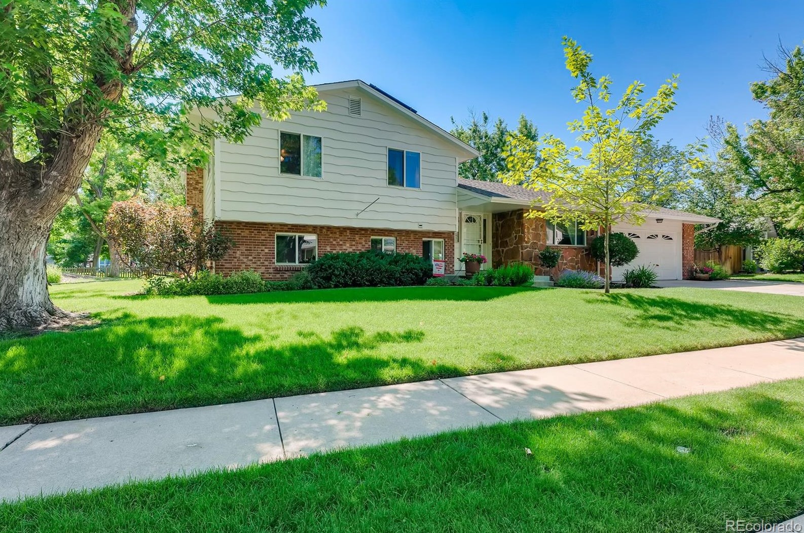 7624 Vine St, Littleton, CO 80122-3149