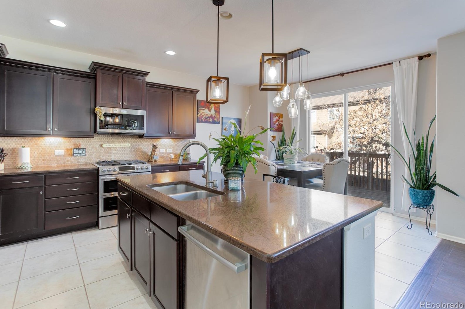 8049 Sabino Ln, Castle Rock CO  80108-9503 exterior