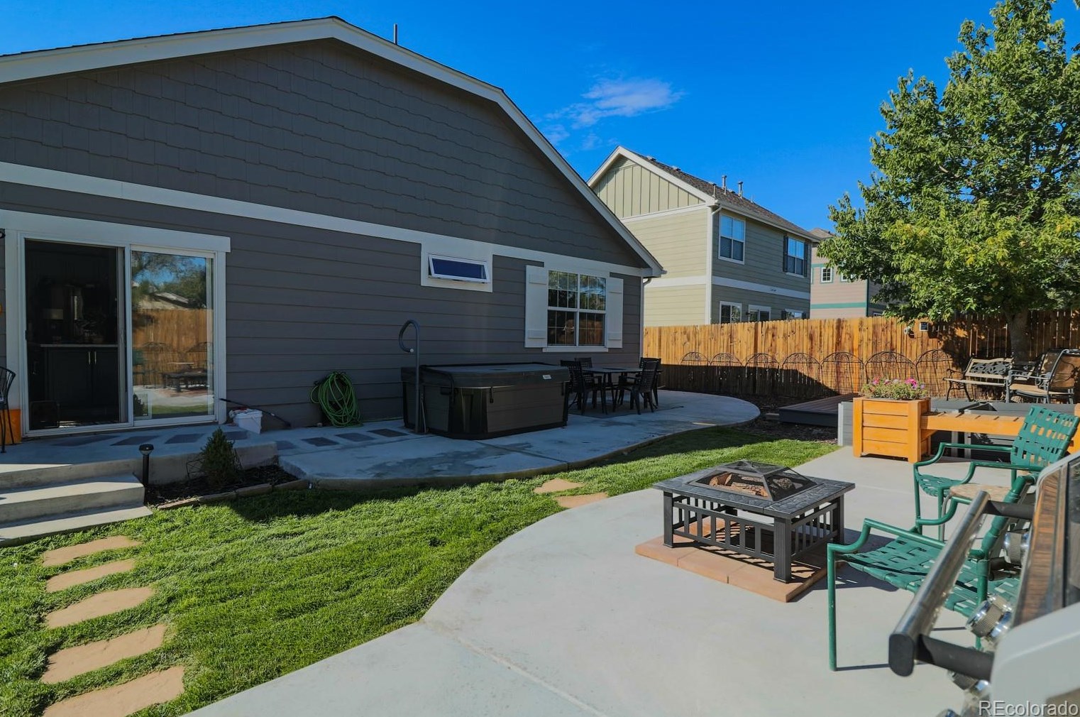 5663 Monument Dr, Castle Rock CO  80104-9814 exterior