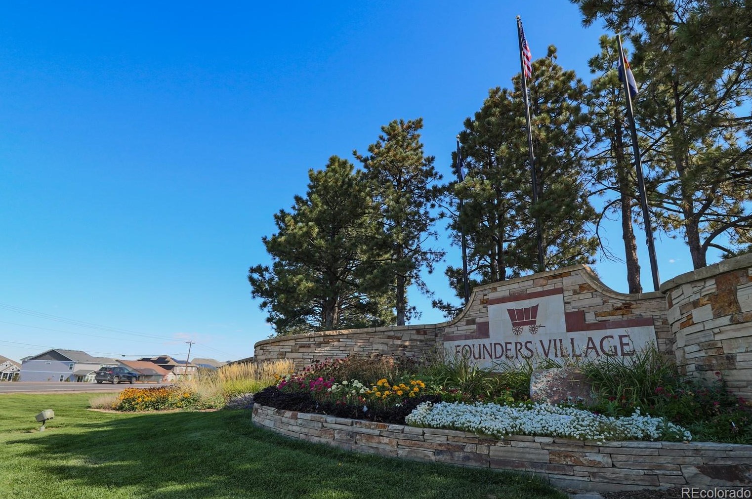 5663 Monument Dr, Castle Rock CO  80104-9814 exterior