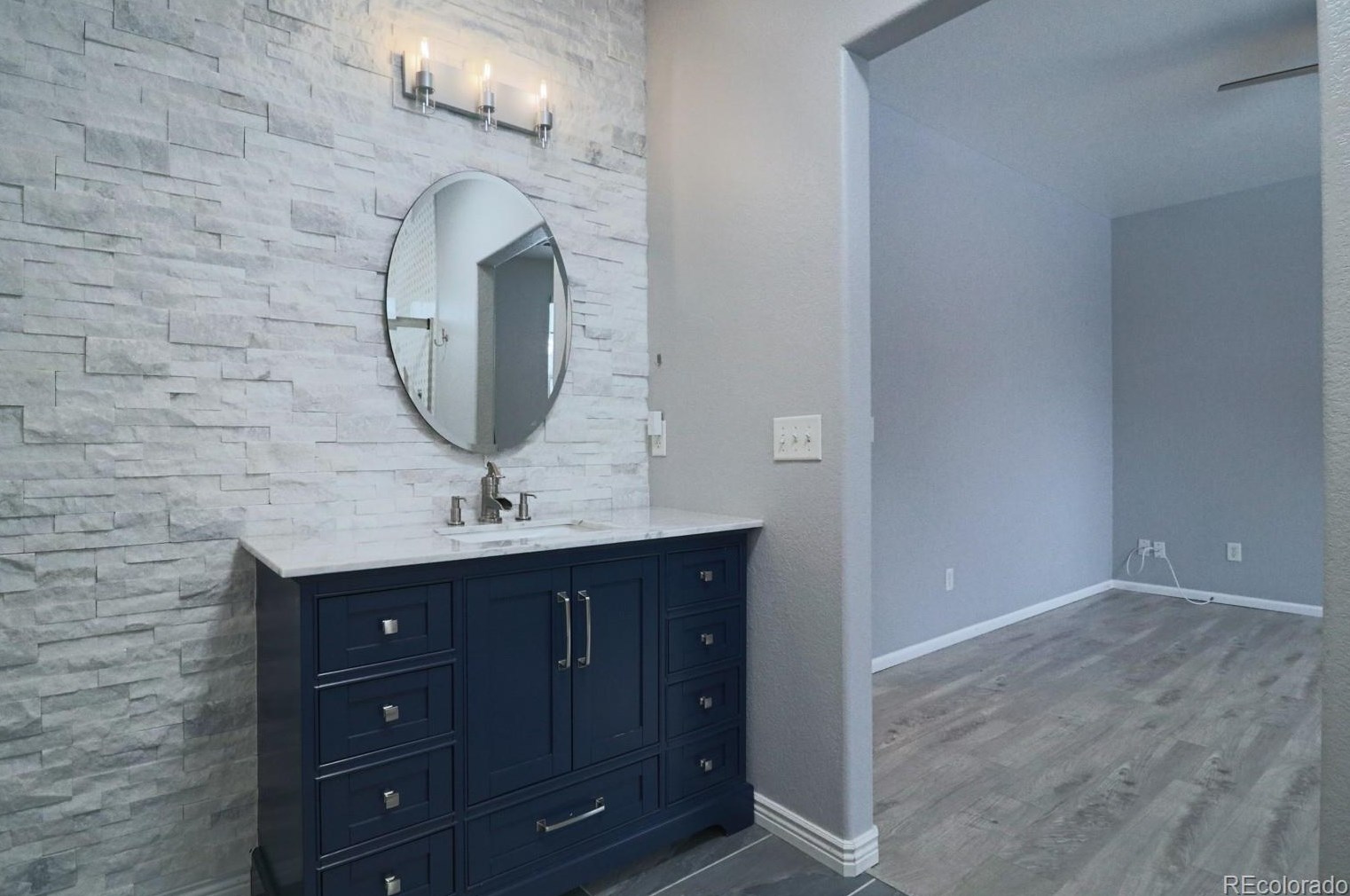5663 Monument Dr, Castle Rock CO  80104-9814 exterior