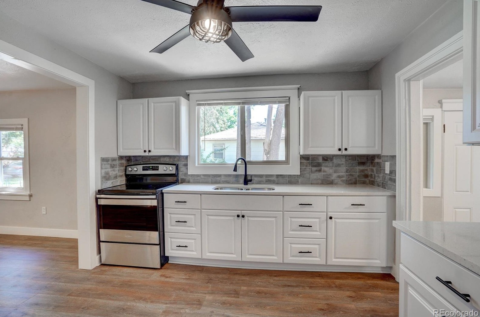 1045 Venice St, Longmont CO  80501-4318 exterior