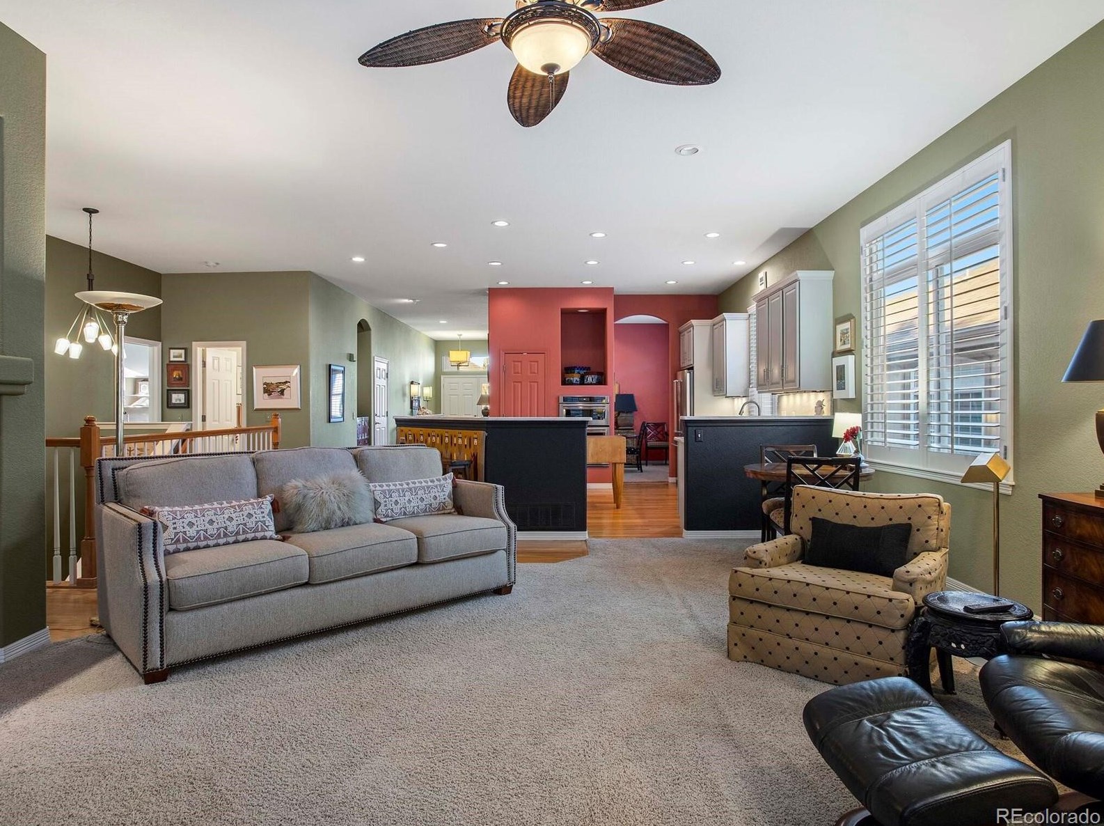 4292 Phillips Pl, Littleton CO 80122-3906 exterior