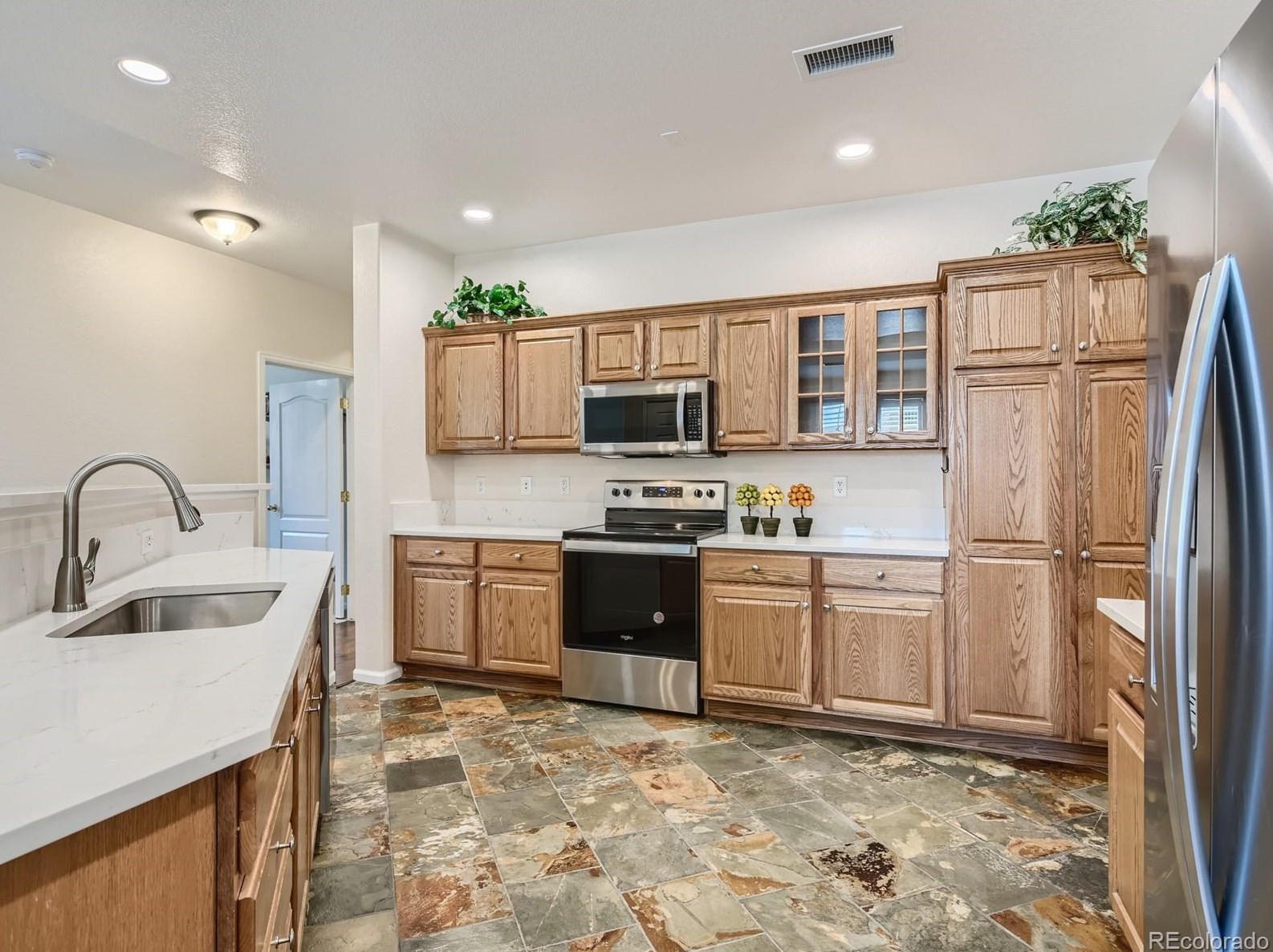 10524 Ashfield St, Littleton, CO 80126-8090