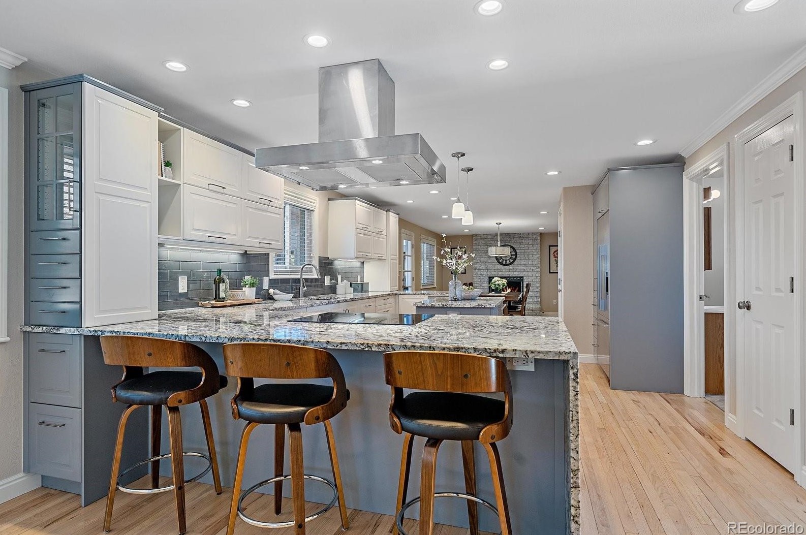 7555 Miller Ct, Arvada, CO 80005-3760