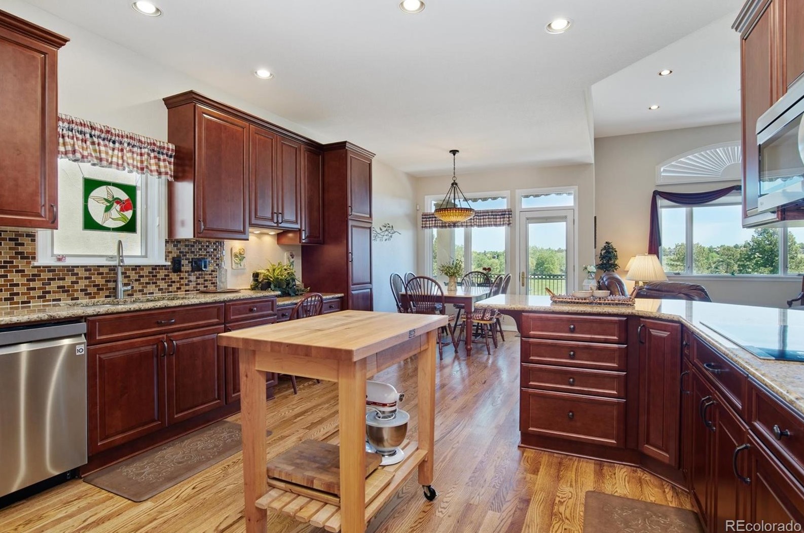 8290 Albion St, Littleton CO 80122-3909 exterior