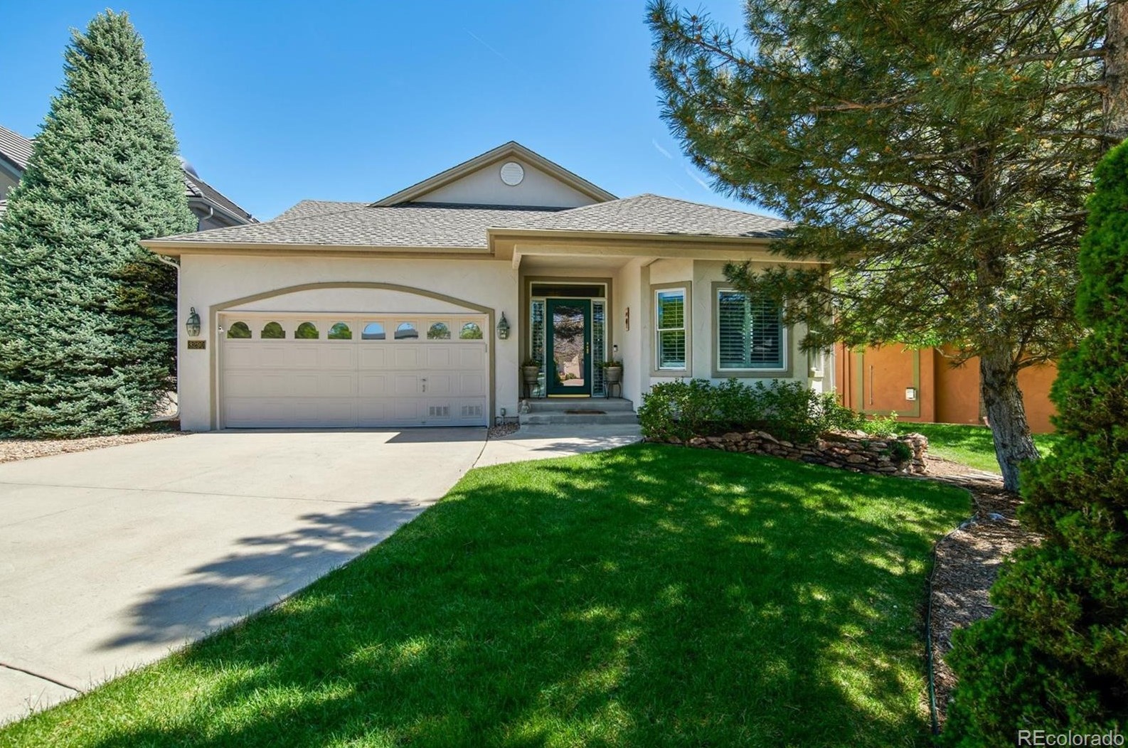 8290 Albion St, Littleton, CO 80122-3909