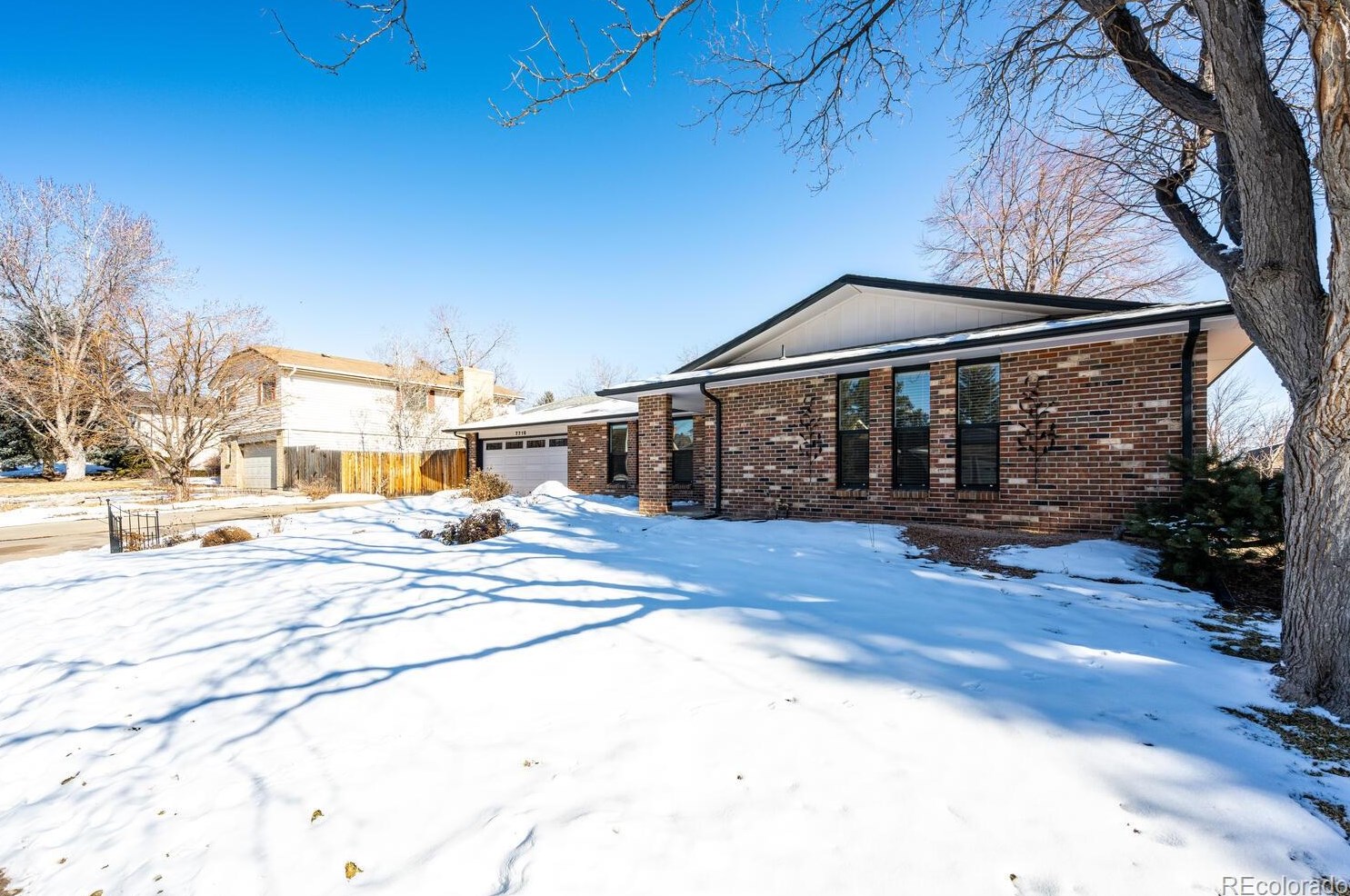 7716 Newland St, Littleton CO  80128-5743 exterior