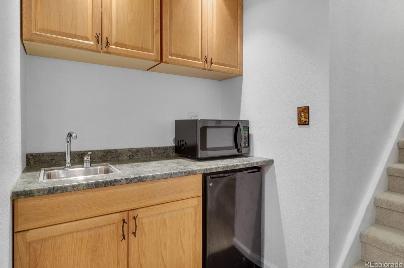 6421 Sparrow Ave, Longmont CO  80504-6551 exterior