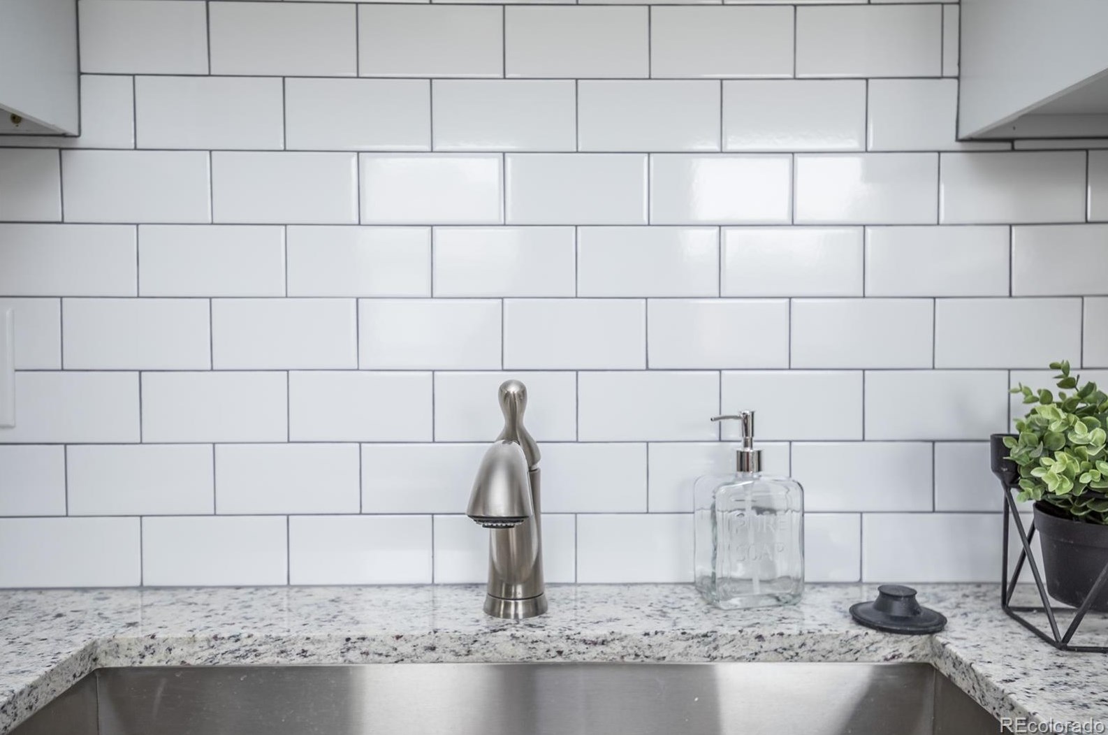 5424 Reed Ct, Arvada CO  80002-3844 exterior