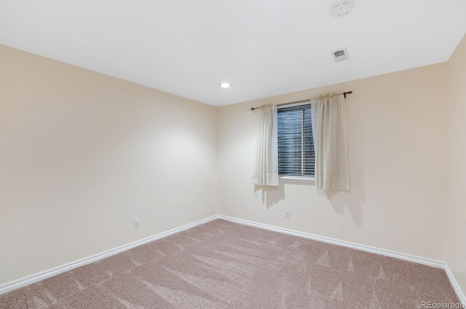 9815 Bathurst Way, Littleton CO 80130-7182 exterior