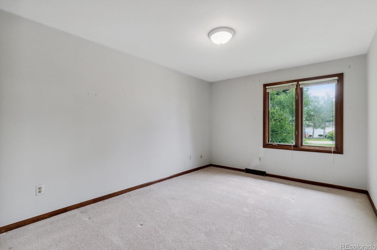 6078 Elm Ct, Littleton CO 80122-3828 exterior