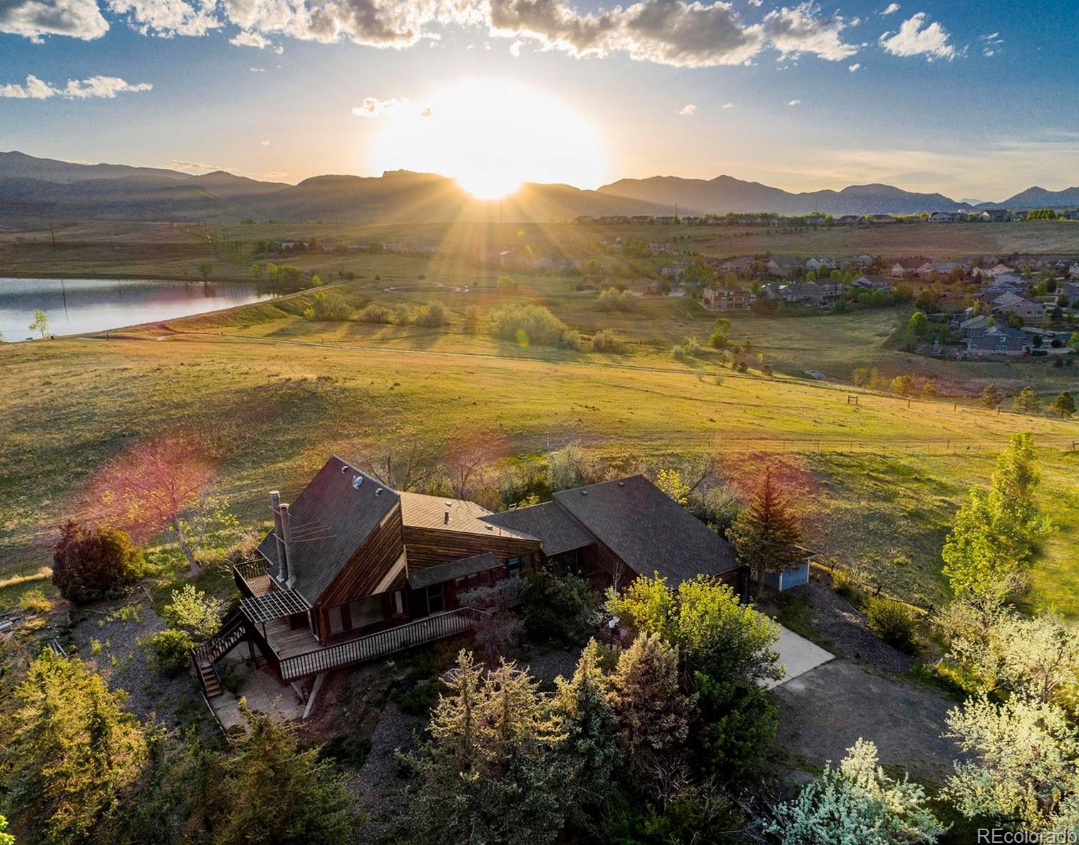 16998 73rd Pl, Arvada, CO 80007-7649
