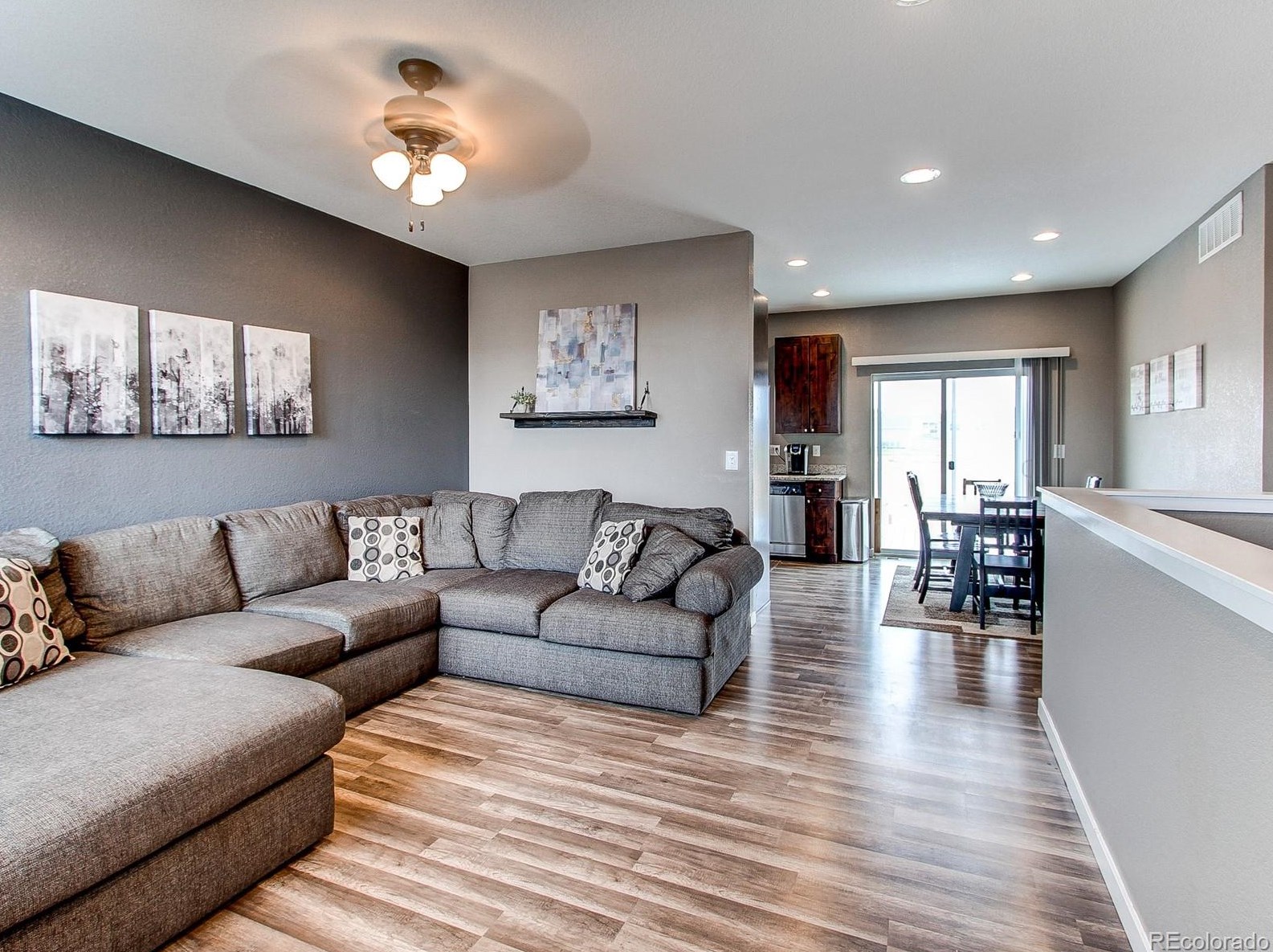 196 2nd Ave, Deer Trail CO  80105 exterior