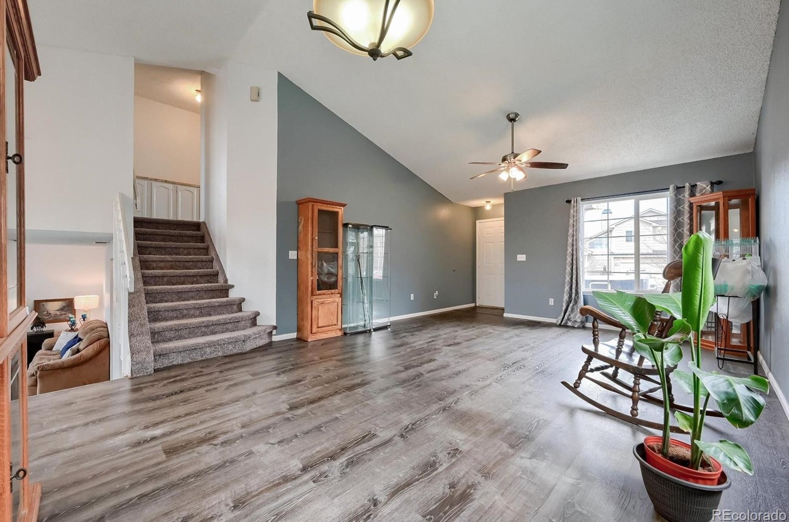 325 Holcomb St, Castle Rock CO  80104-8909 exterior